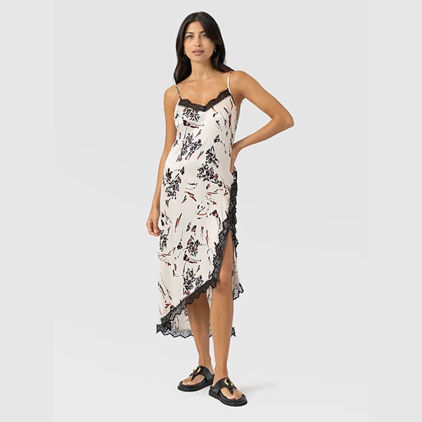 Asymmetric Hem