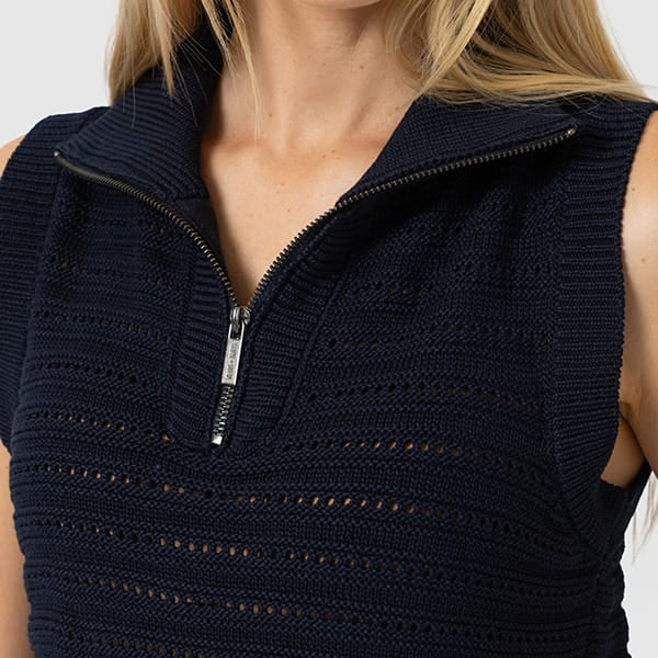 Sleeveless Silhoutte