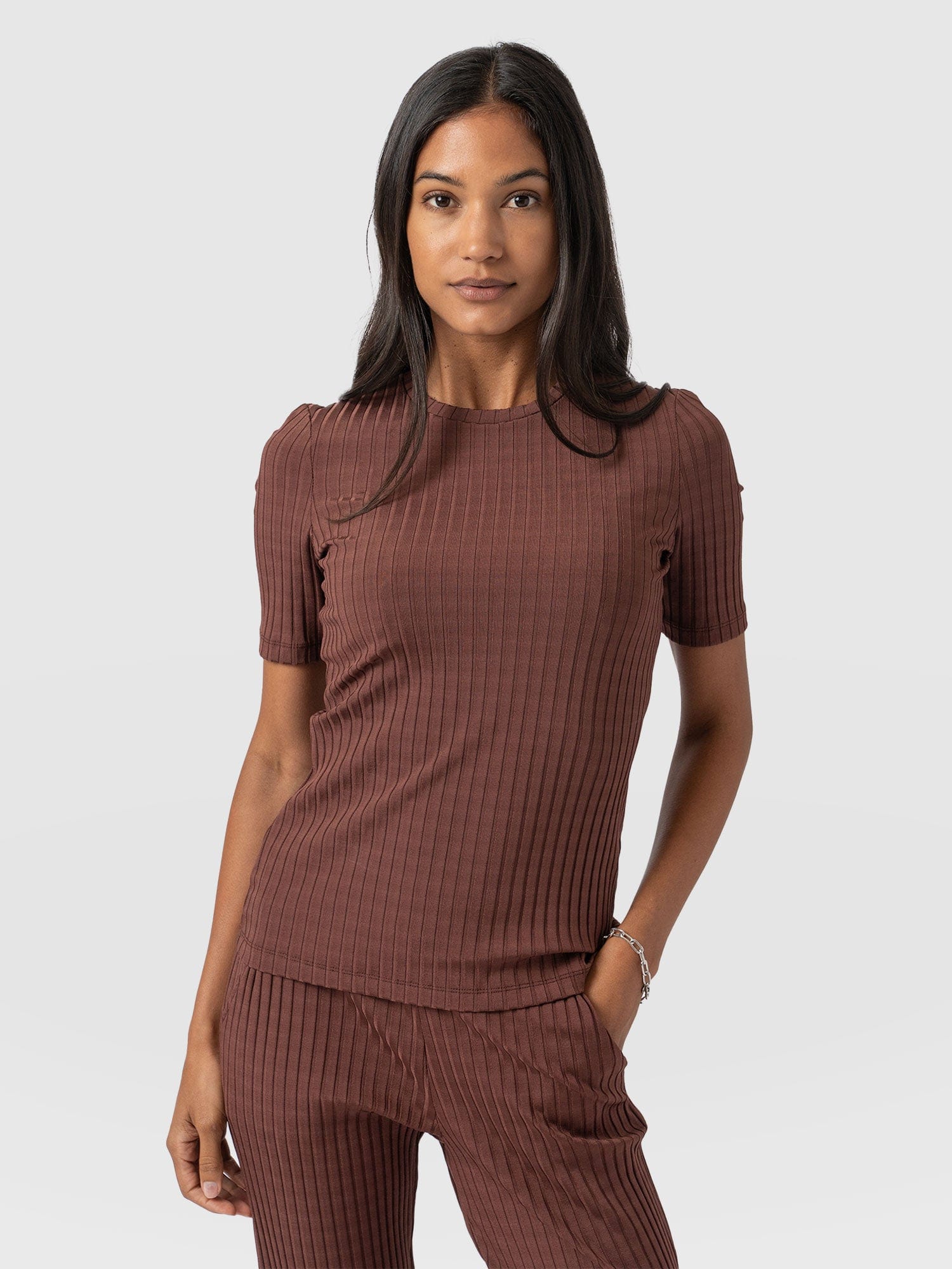 Adaline Tee Maroon Rib - Women's T-Shirts | Saint and Sofia® UK
