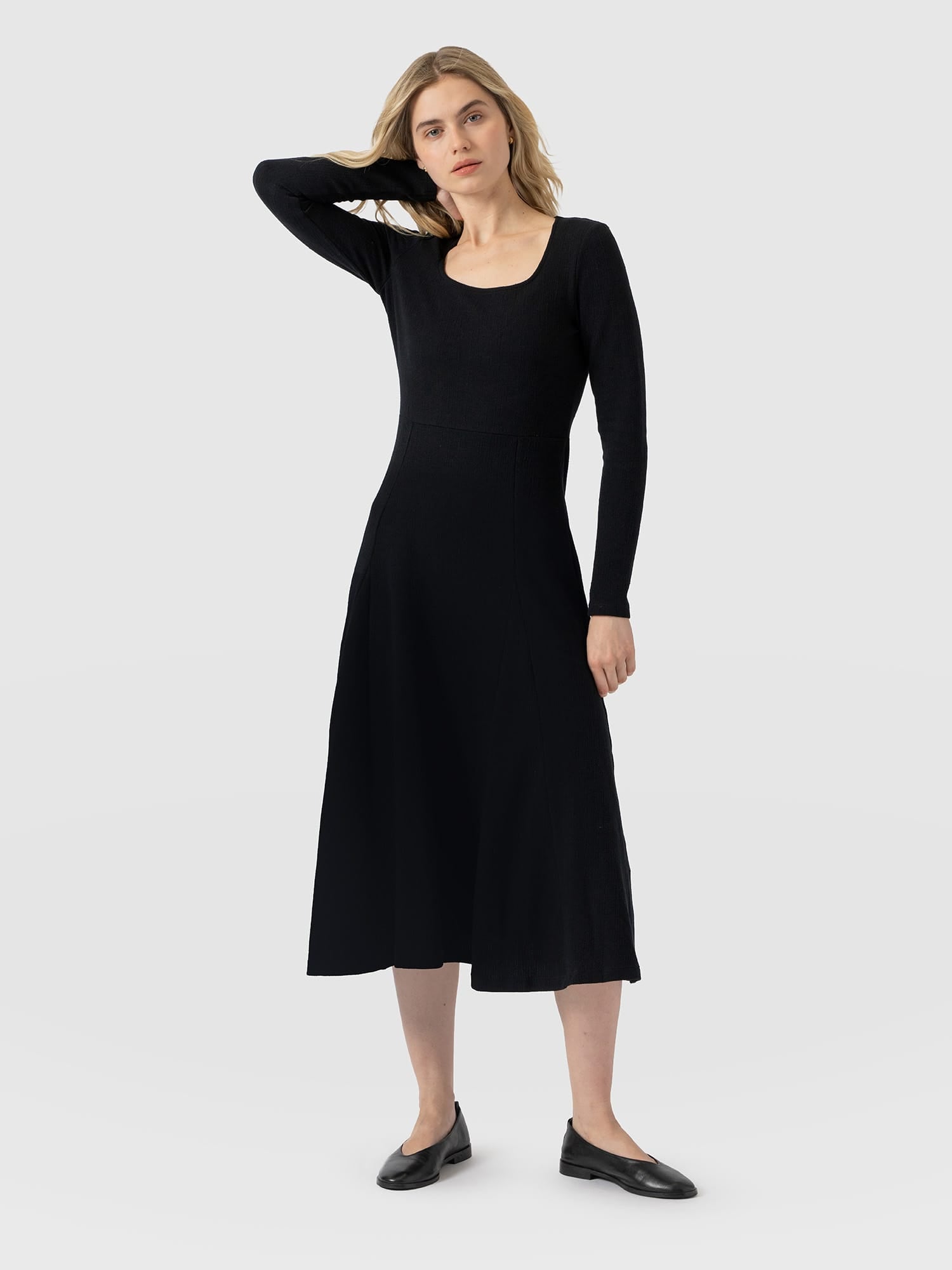 Akia Long Sleeve Dress - Black - Women's Dresses | Saint and Sofia® UK