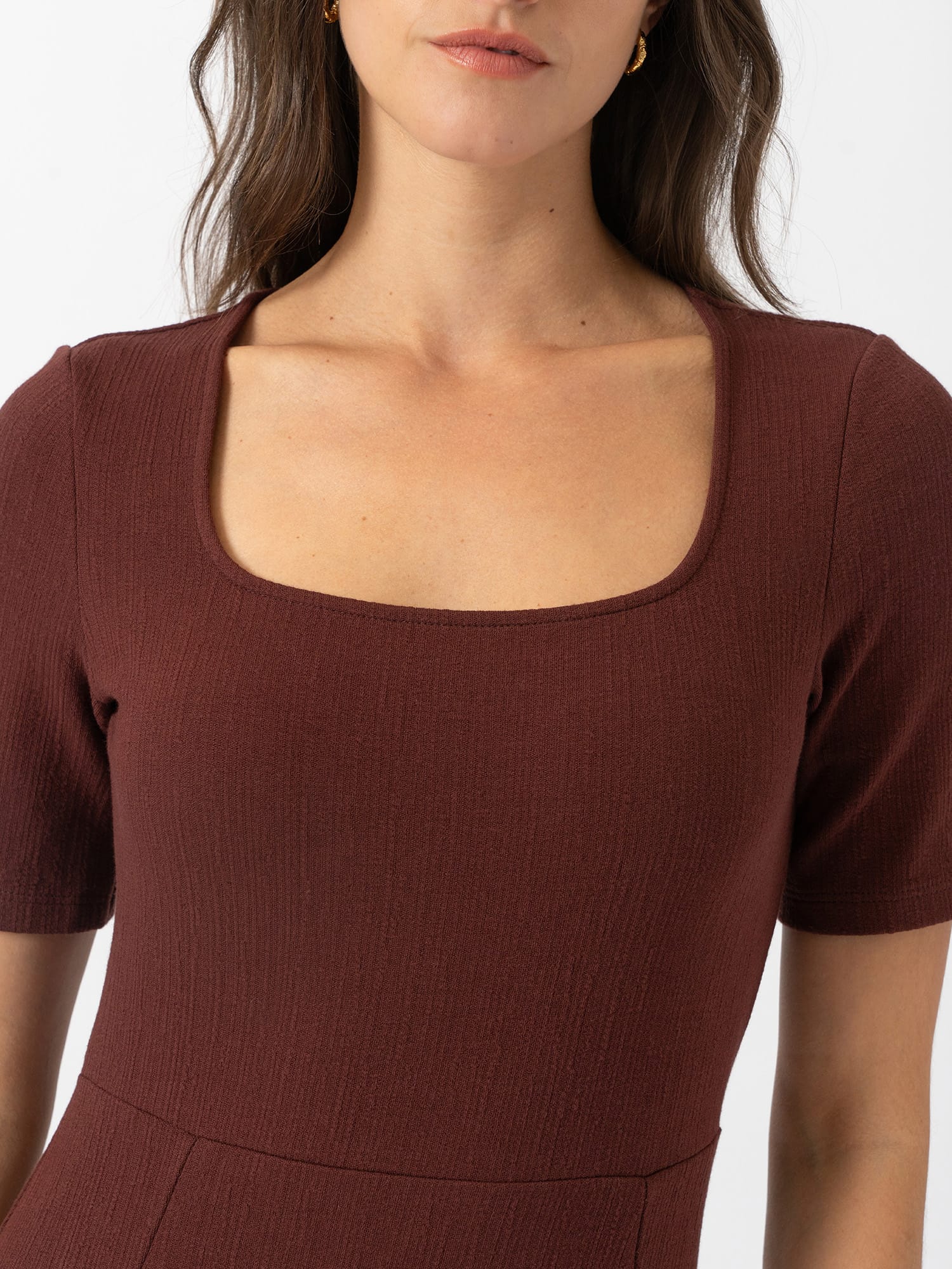 Akia Short Sleeve Dress - Maroon Textured - Women's Dresses | Saint and Sofia® UK