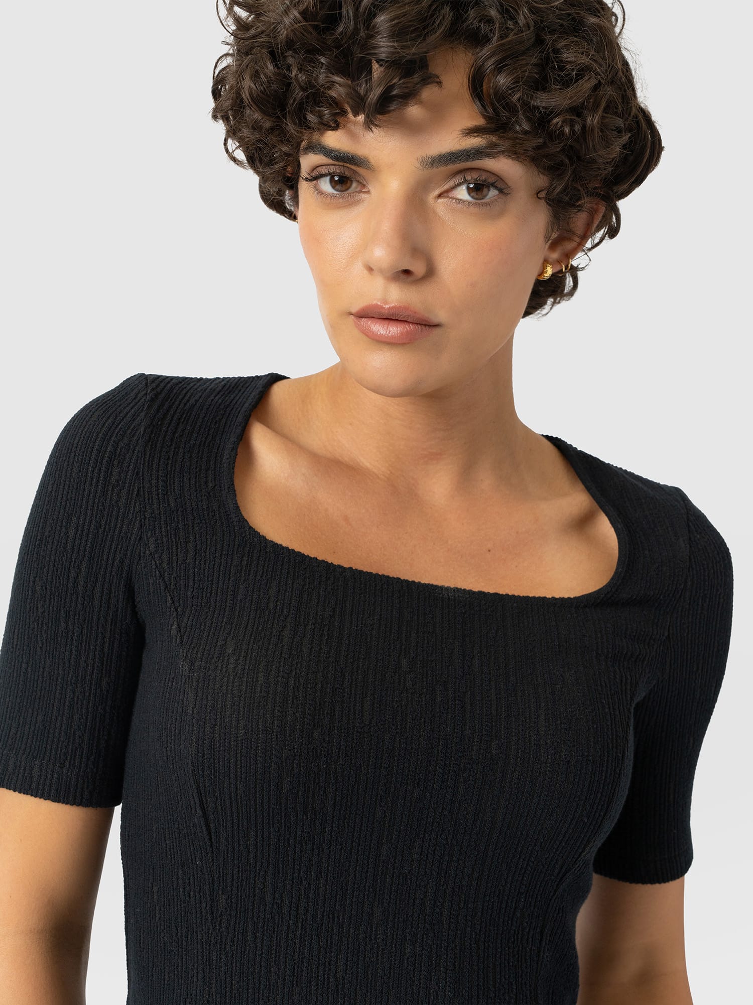 Akia Short Sleeve Tee - Black Textured - Women's T-Shirts | Saint and Sofia® UK
