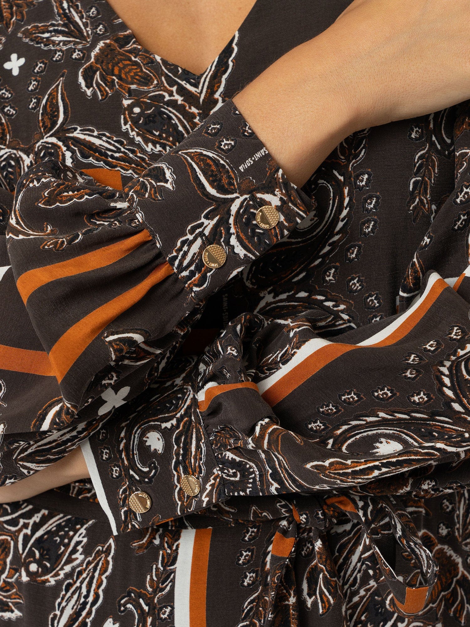 Allegra V Neck Dress - Brown Paisley - Women's Dresses | Saint + Sofia? UK