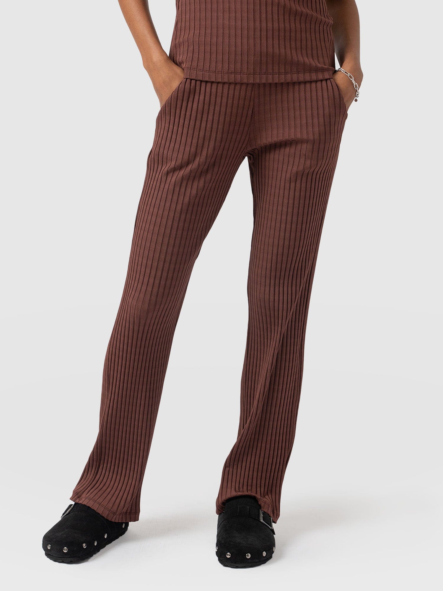 Apartment Pant Maroon Rib - Women's Trousers | Saint + Sofia® UK