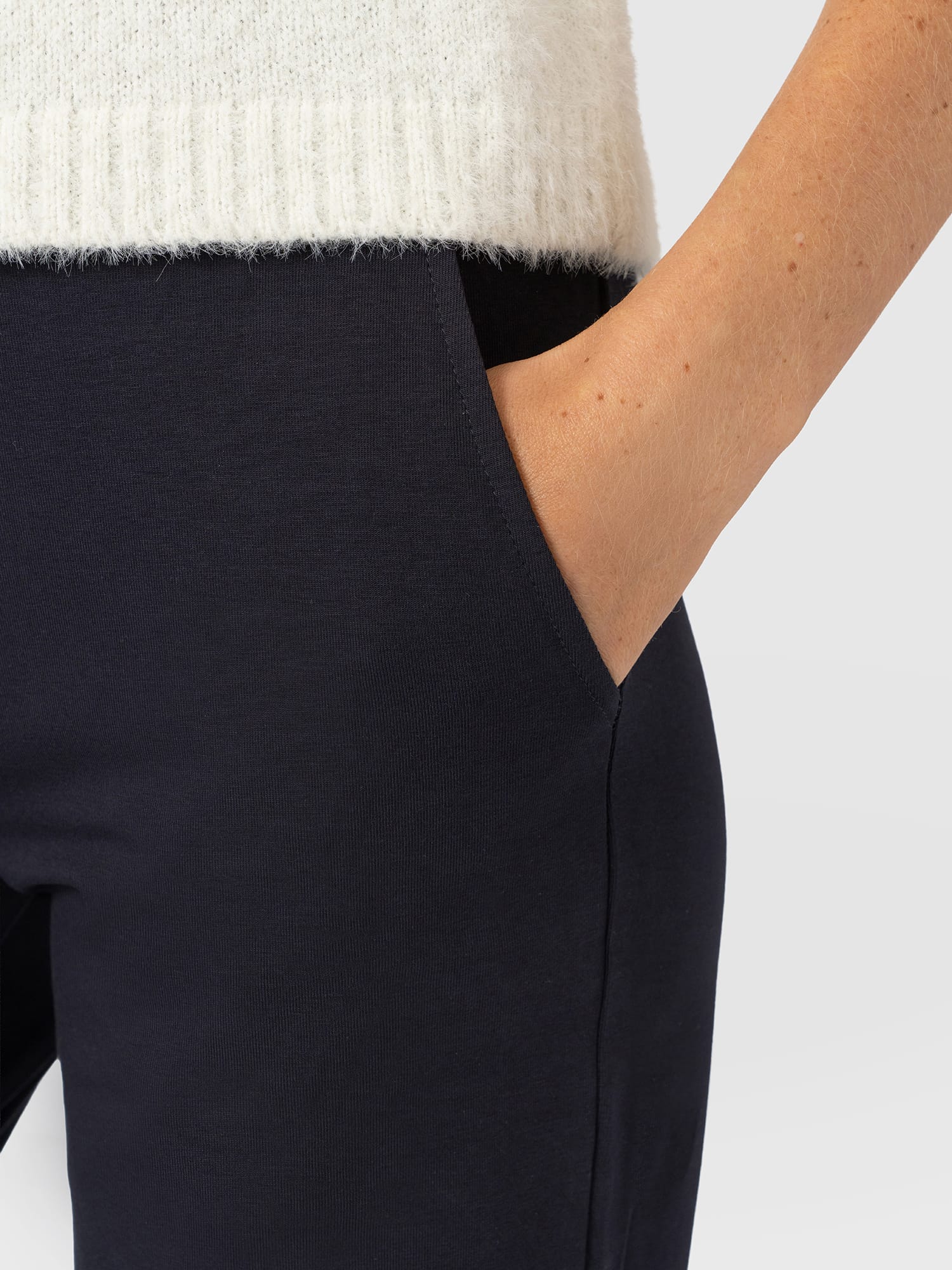 Apartment Pant - Navy