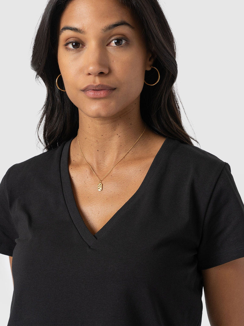Apartment Tee Black - Women's T-Shirts | Saint + Sofia® UK