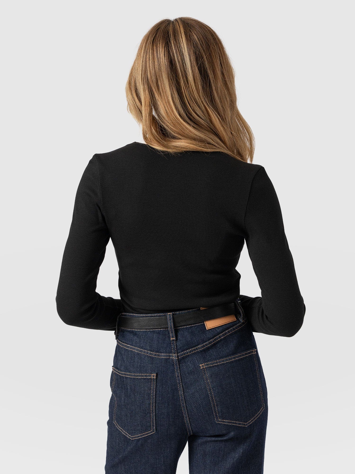 Axel Cut Out Long Sleeve Tee Black - Women's T-Shirts | Saint + Sofia® UK