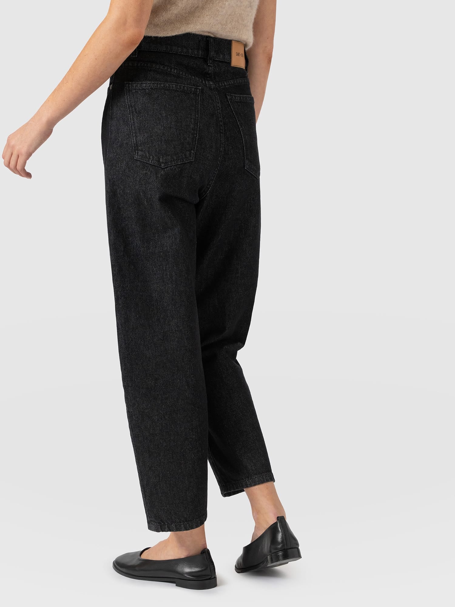 Barrel Leg Jean - Black