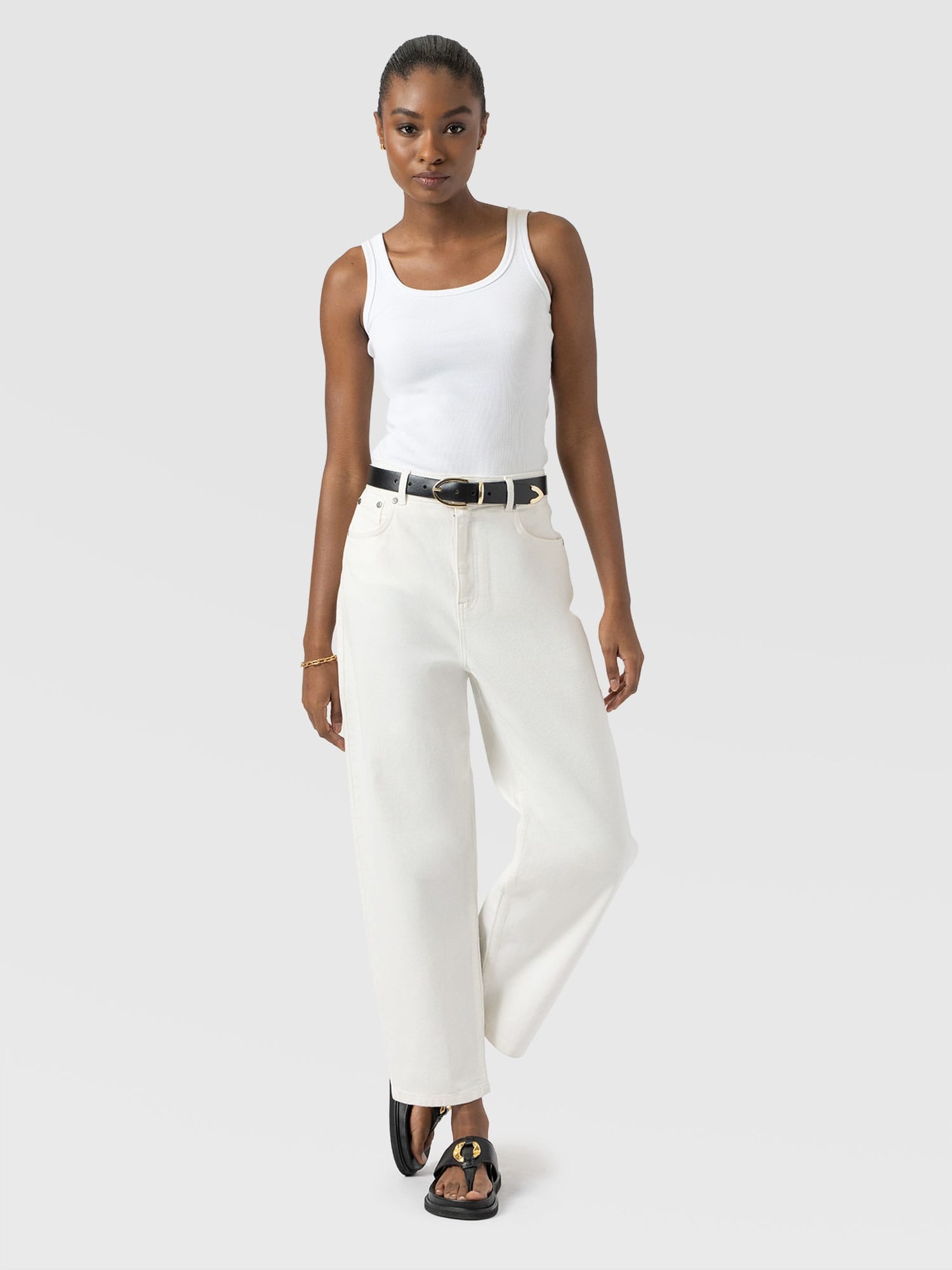 Barrel Leg Jean - White - Women's Jeans | Saint and Sofia® UK