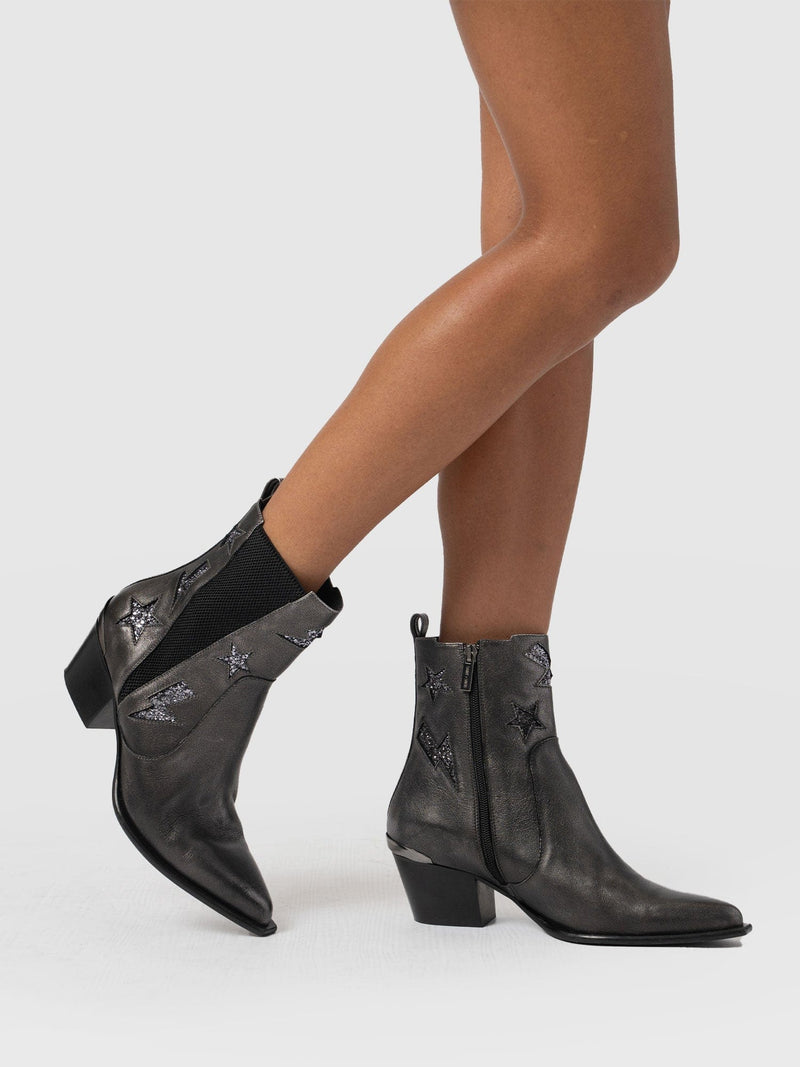 Billie Rock Boot Gunmetal - Women's Leather Boots | Saint + Sofia® UK