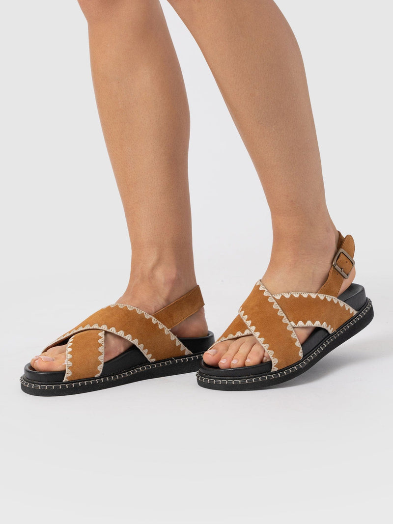 Bonnie Cross Over Sandals - Tan - Women's Shoes | Saint + Sofia® UK