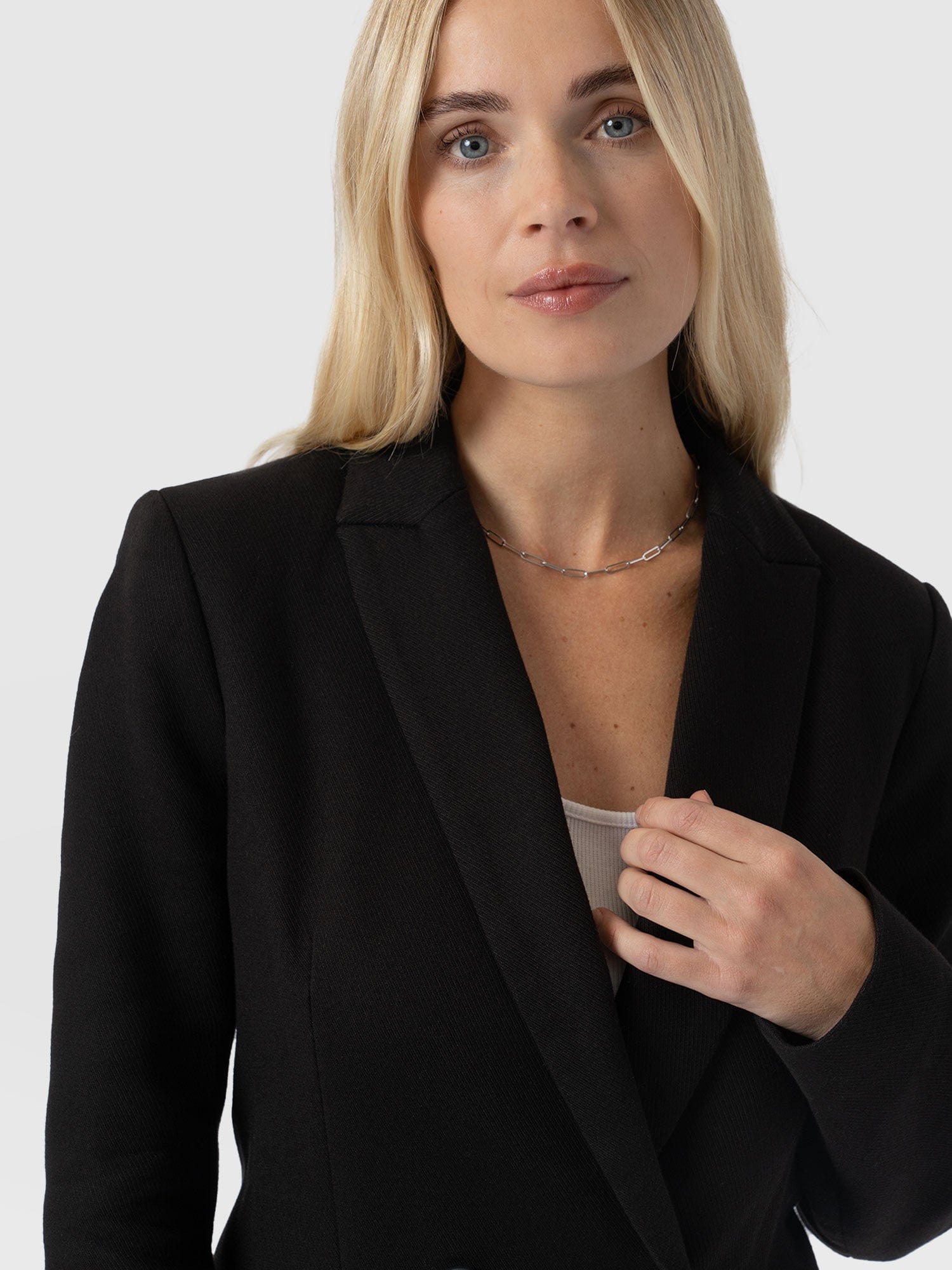 Cambridge Blazer Black Crepe - Women's Blazers | Saint + Sofia® UK