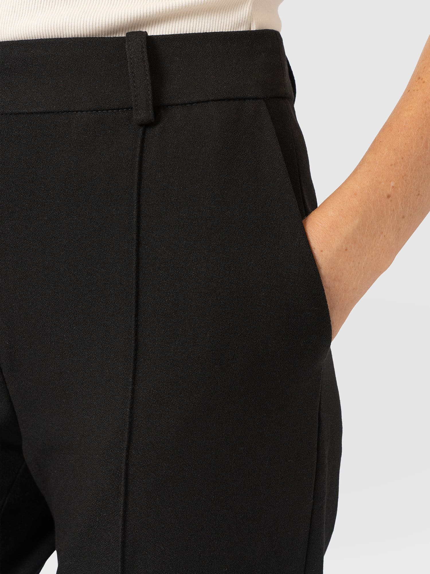 Cambridge Tapered Pant - Black