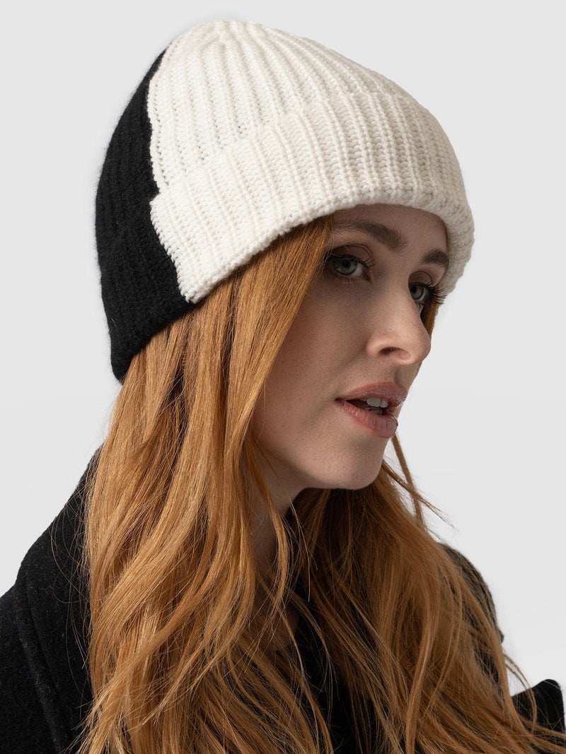 Cashmere Beanie Cream/Black - Women's Hats | Saint + Sofia® UK