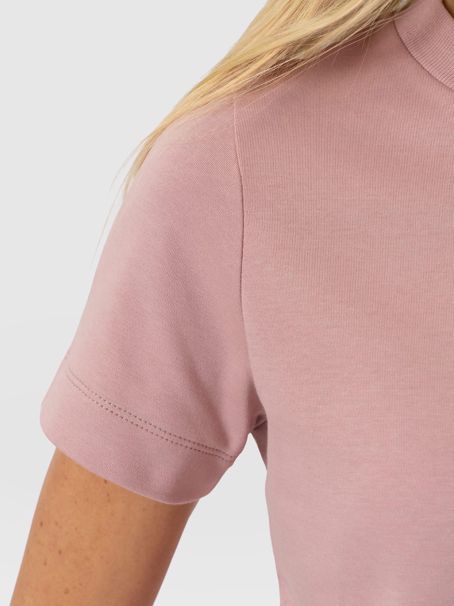 Chelsea Crew Neck Tee - Dusty Pink - Women's T-shirts | Saint and Sofia® UK