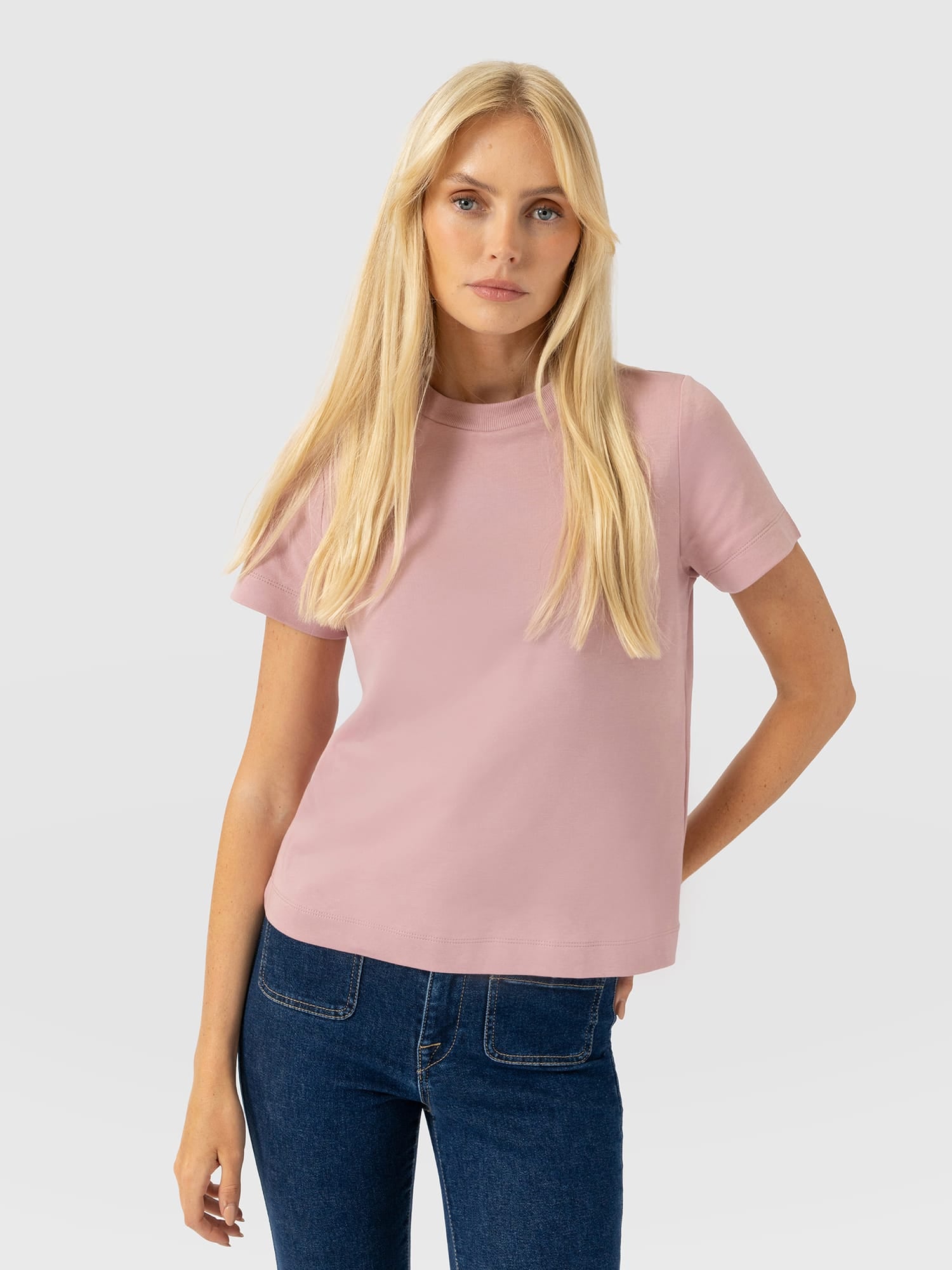 Chelsea Crew Neck Tee - Dusty Pink - Women's T-shirts | Saint and Sofia® UK