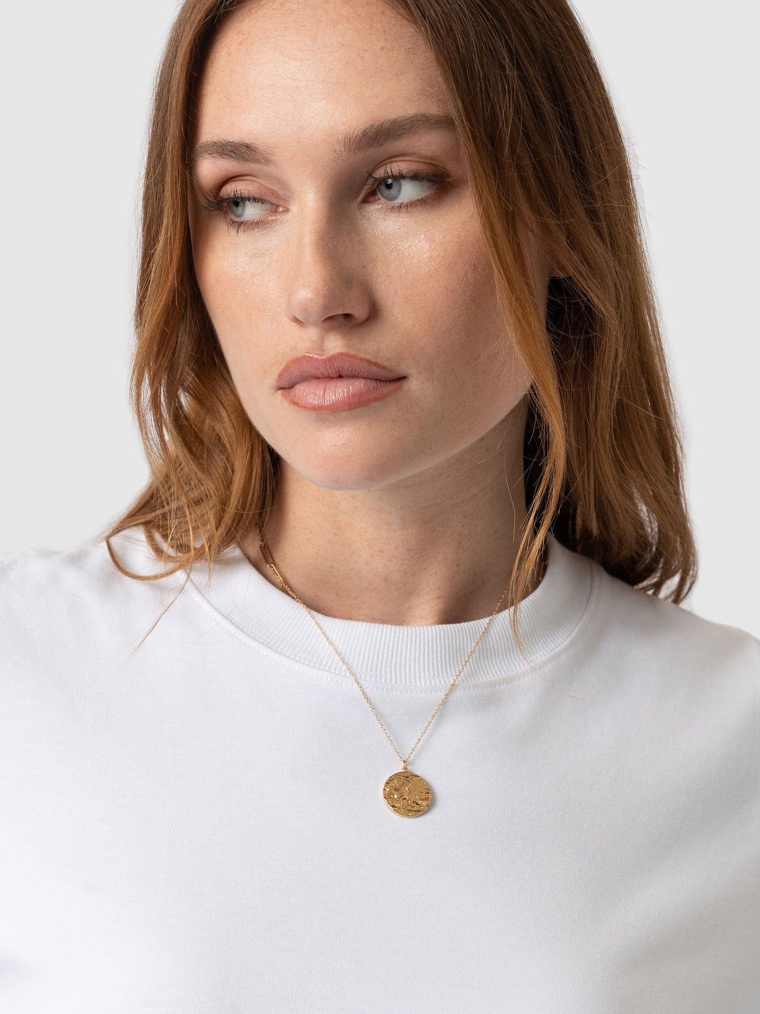 Chelsea Crew Neck Tee White - Women's T-Shirts | Saint + Sofia® UK