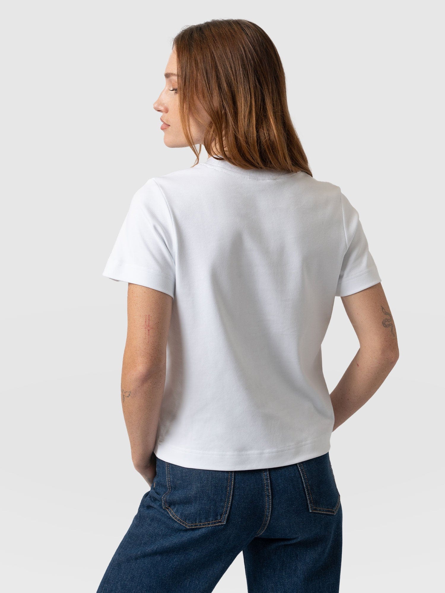 Chelsea Crew Neck Tee White - Women's T-Shirts | Saint + Sofia® UK