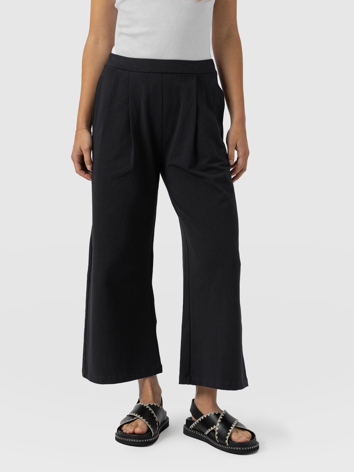 City Culotte Black - Women's Culottes | Saint + Sofia® UK