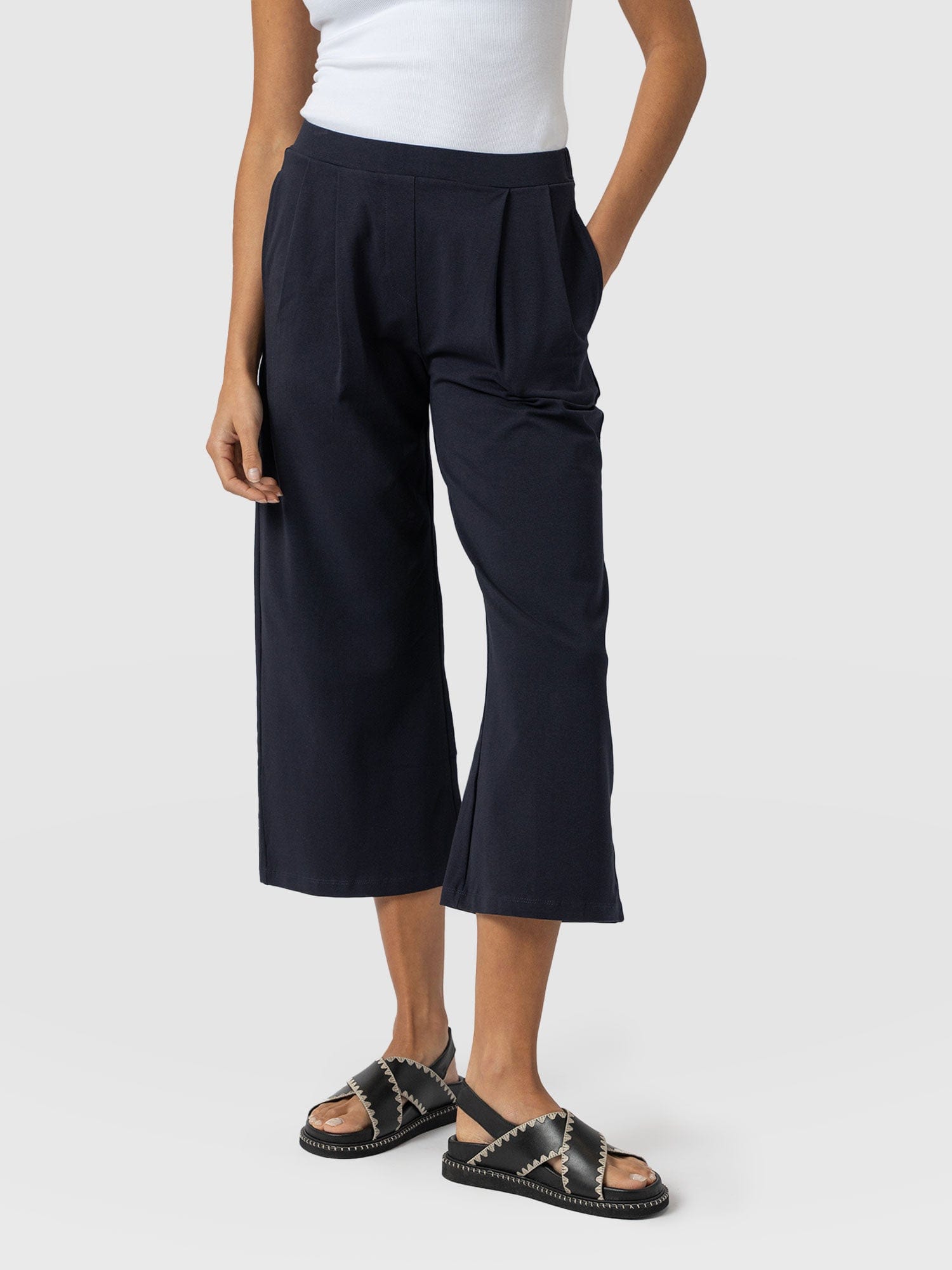 City Culotte Navy - Women's Culottes | Saint + Sofia® UK