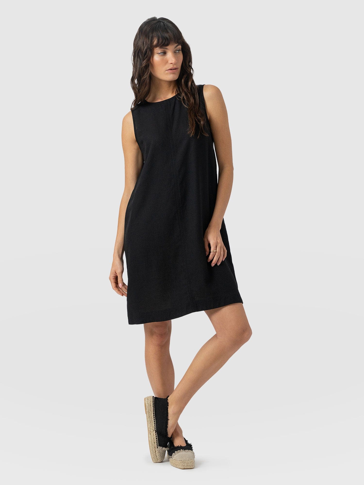 Corinne Linen Shift Dress - Black - Women's Dresses | Saint and Sofia® UK