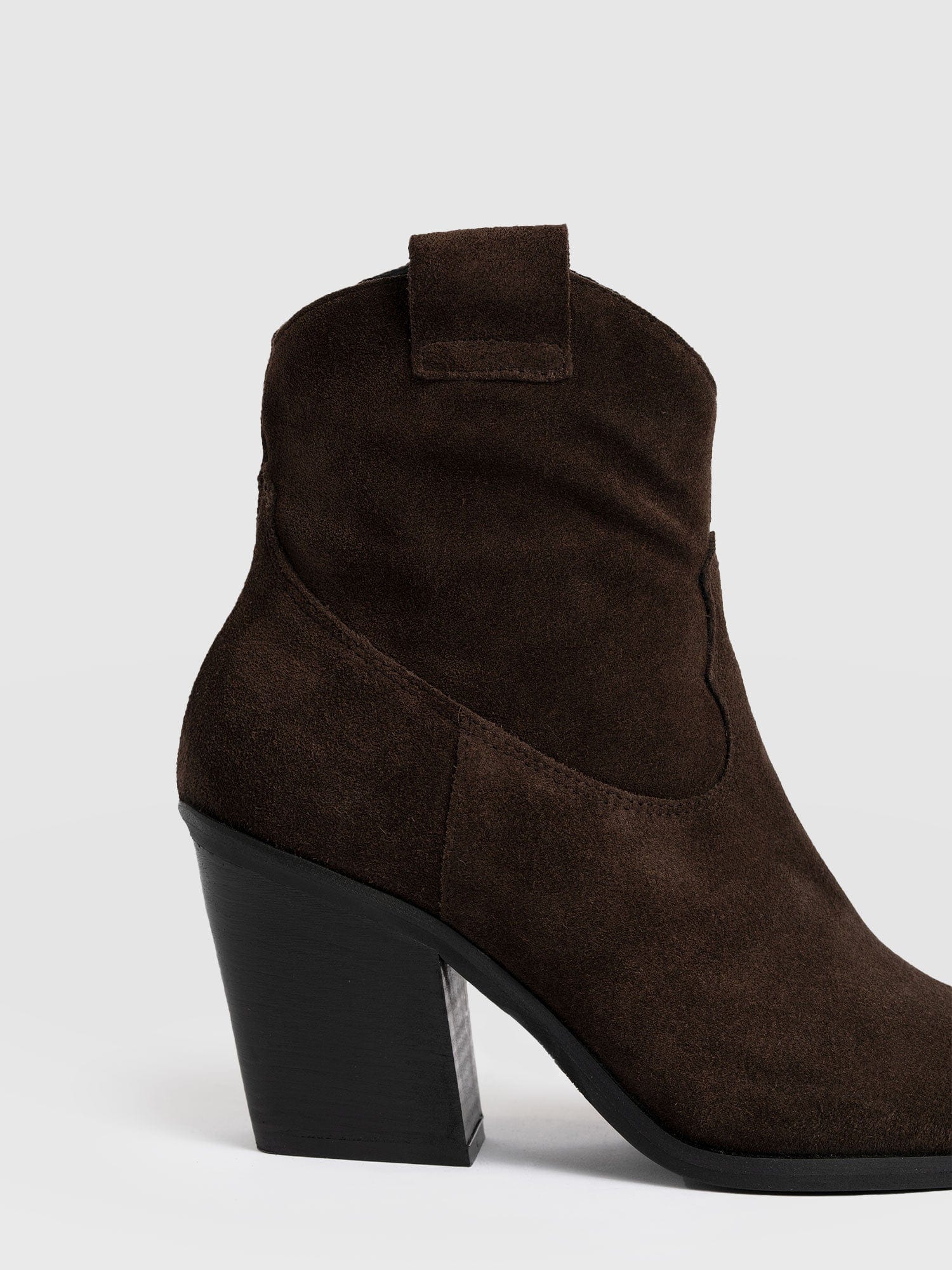 Dallas Mid Boot - Chocolate - Women's Shoes | Saint + Sofia® UK