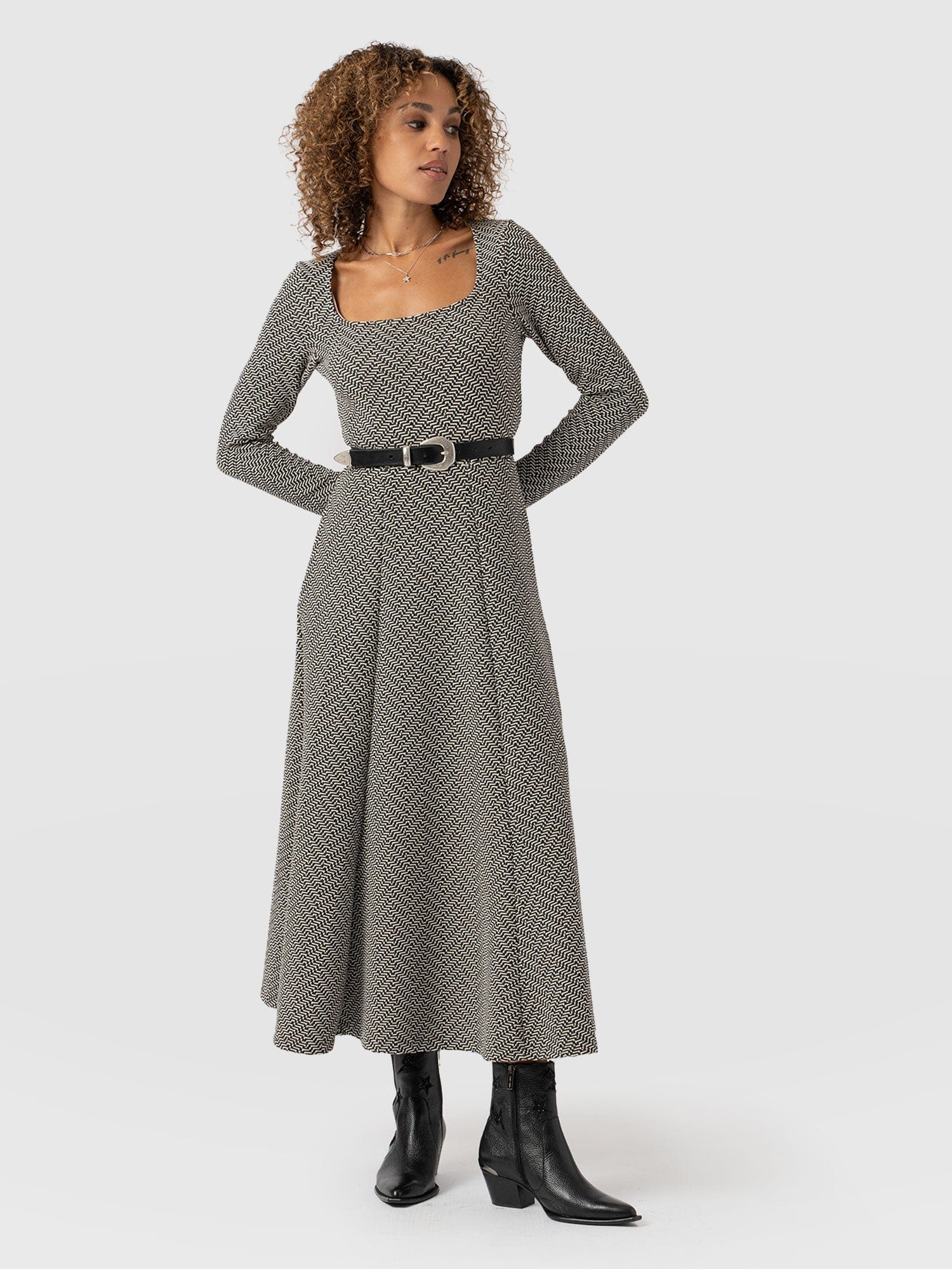 Darcey Flared Dress Cream Lurex - Women's Dresses | Saint + Sofia® UK