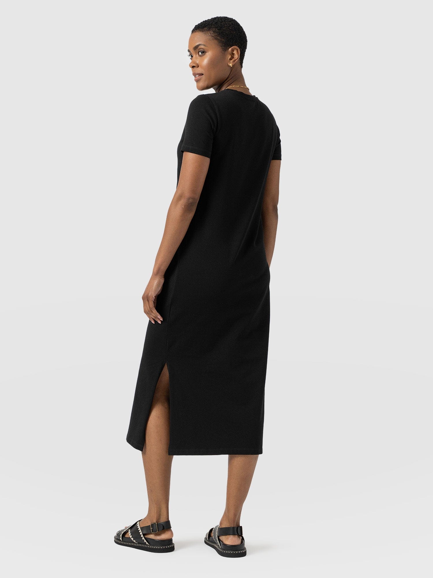 Easy T-Shirt Midi Dress - Black - Women's Dresss | Saint + Sofia® UK