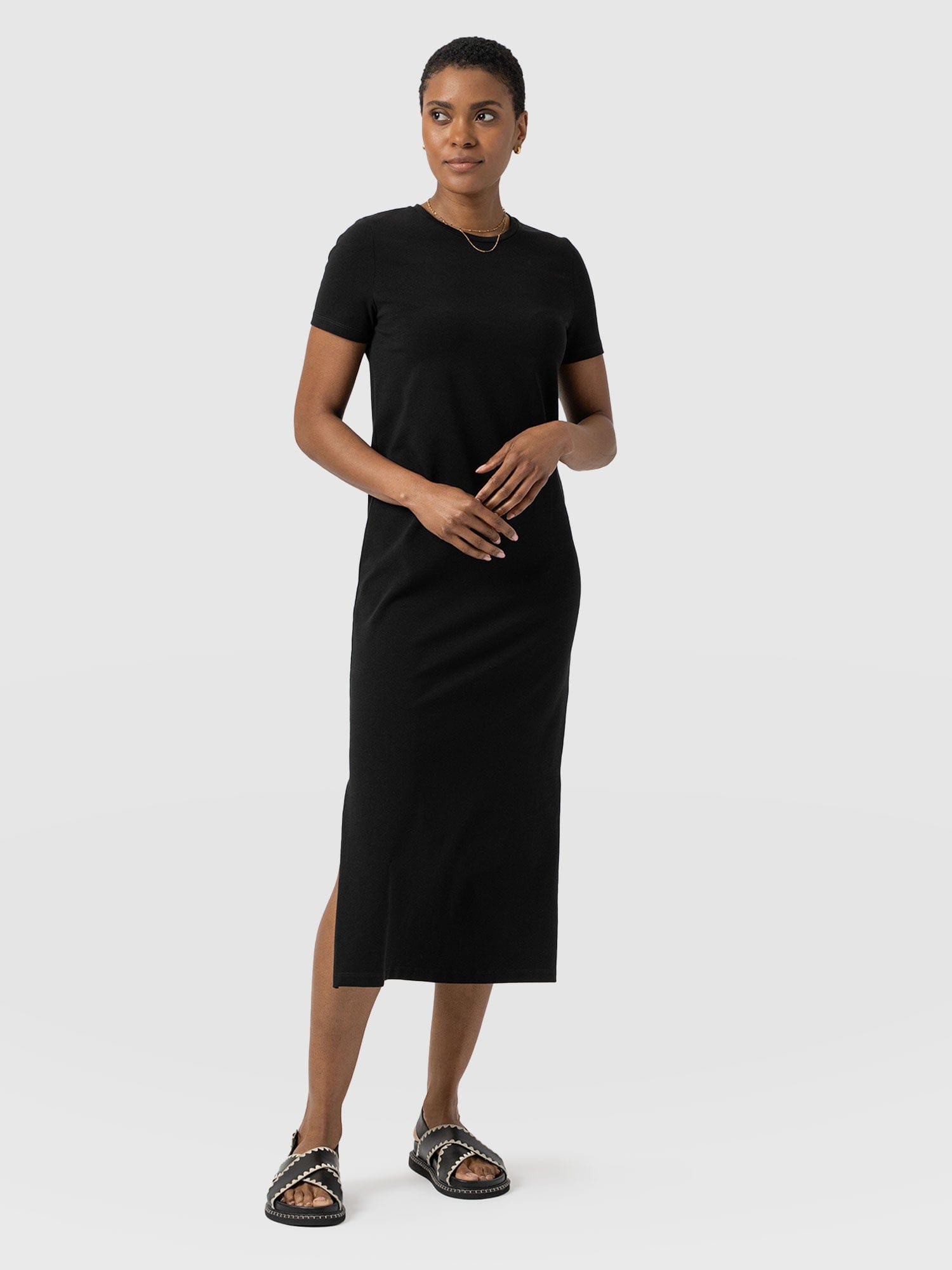 Easy T-Shirt Midi Dress - Black - Women's Dresss | Saint + Sofia® UK