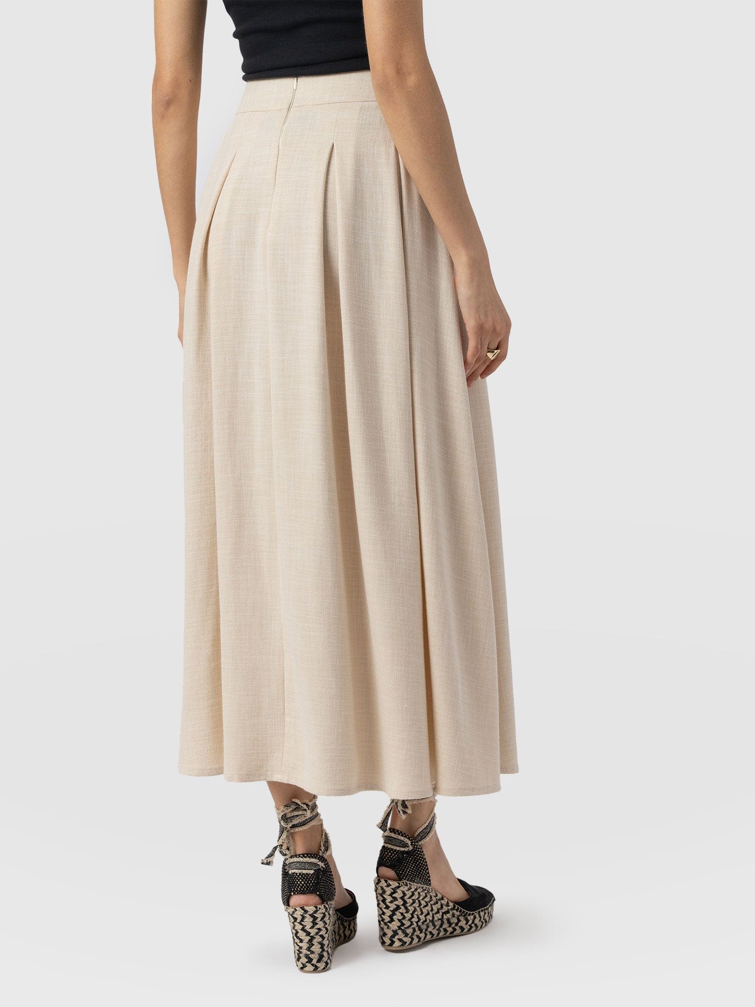 Eliza Pleated Skirt - Cream - Women's Skirts | Saint + Sofia® UK