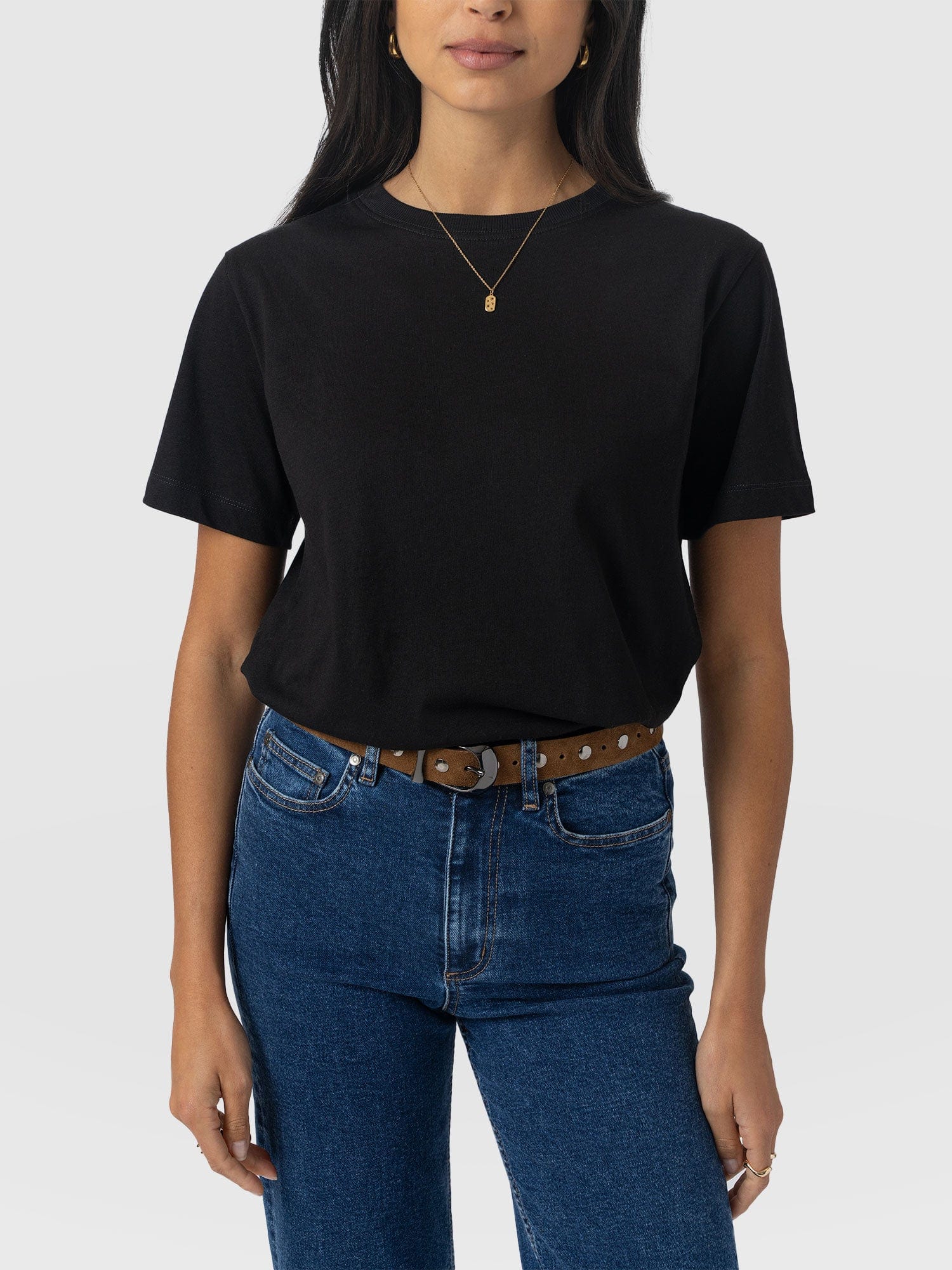 Finsbury Crew Neck Tee - Black - Women's T-shirts | Saint + Sofia® UK