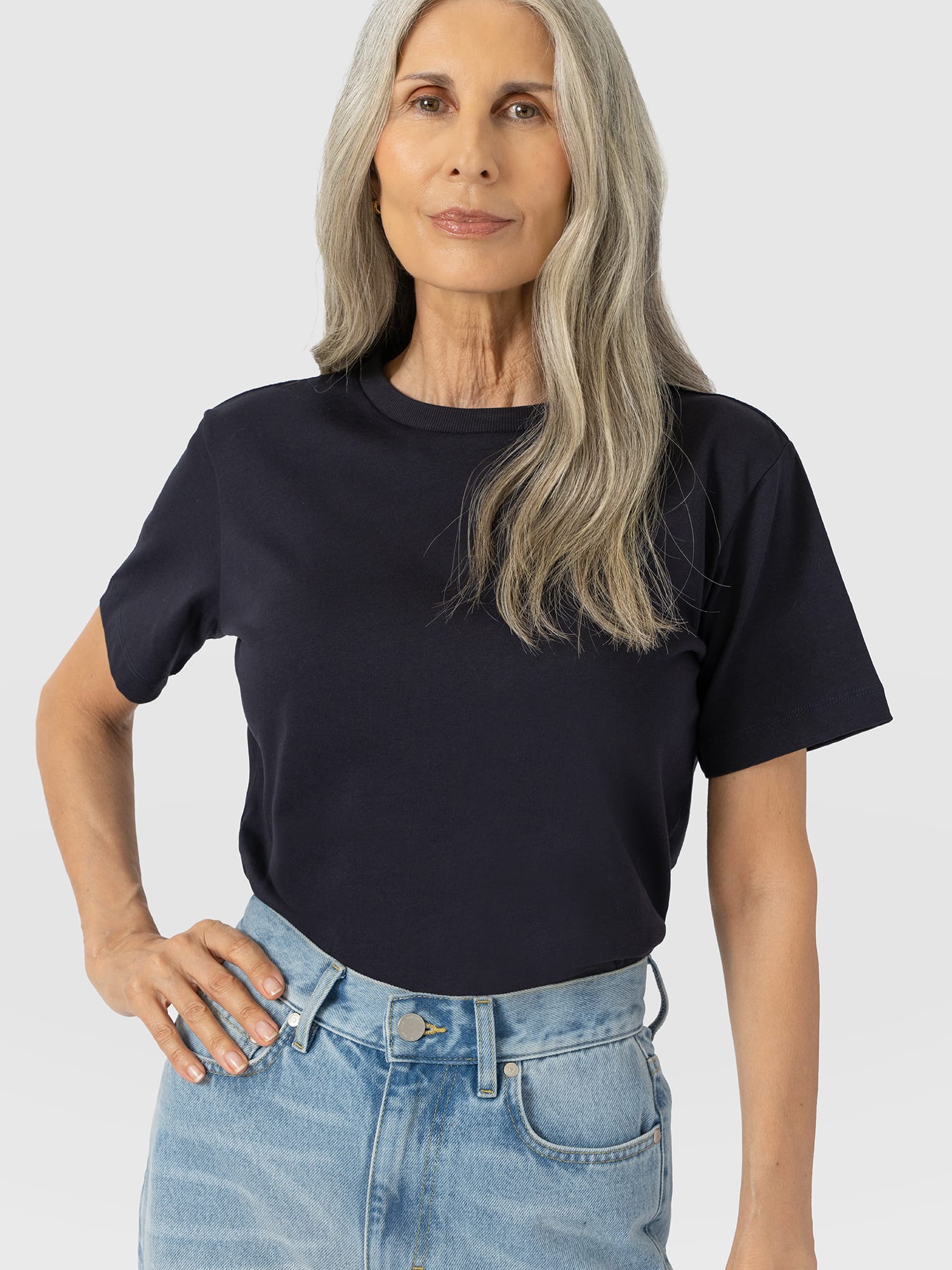 Finsbury Crew Neck Tee - Navy - Women's T-shirts | Saint and Sofia® UK