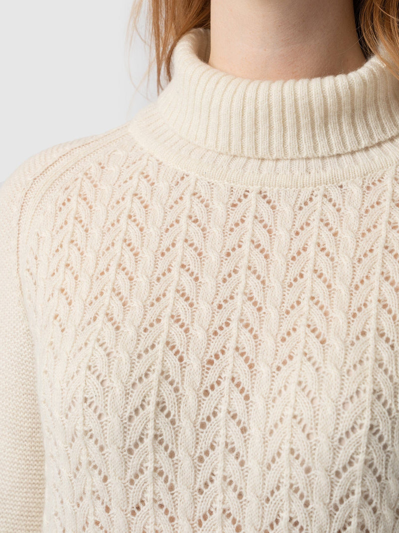 Glen Cable Knit Jumper Cream - Women's Jumpers | Saint + Sofia® UK