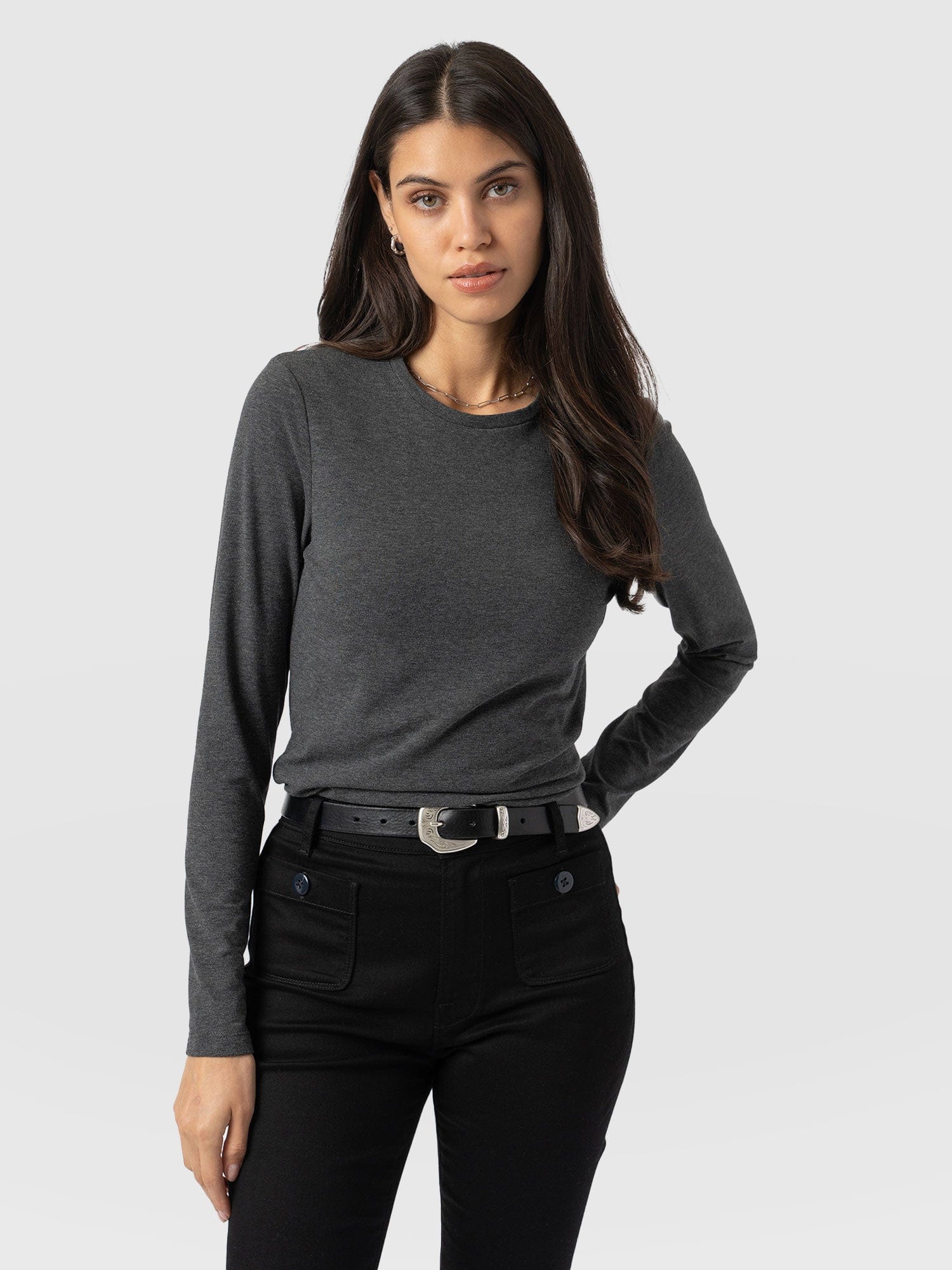Glen Crew Neck Tee Charcoal - Women's Tops | Saint + Sofia® UK