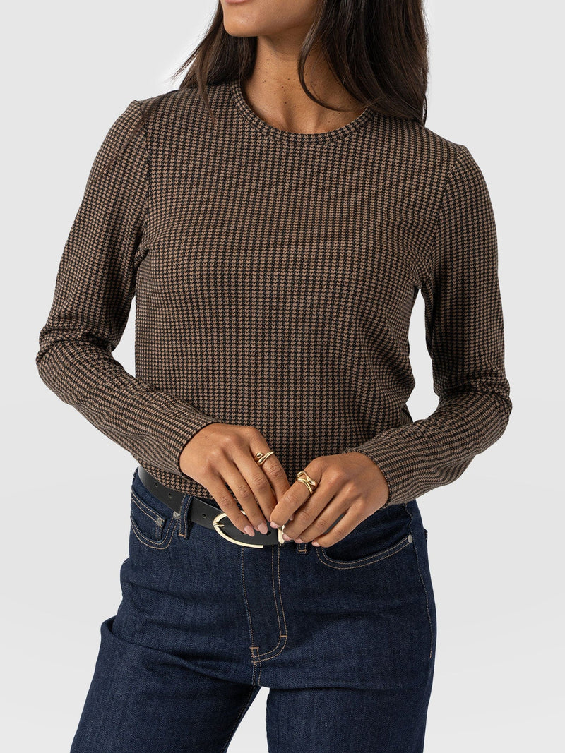 Glen Crew Neck Tee Long Sleeve - Brown Mini Houndstooth - Women's T-shirts | Saint and Sofia® UK