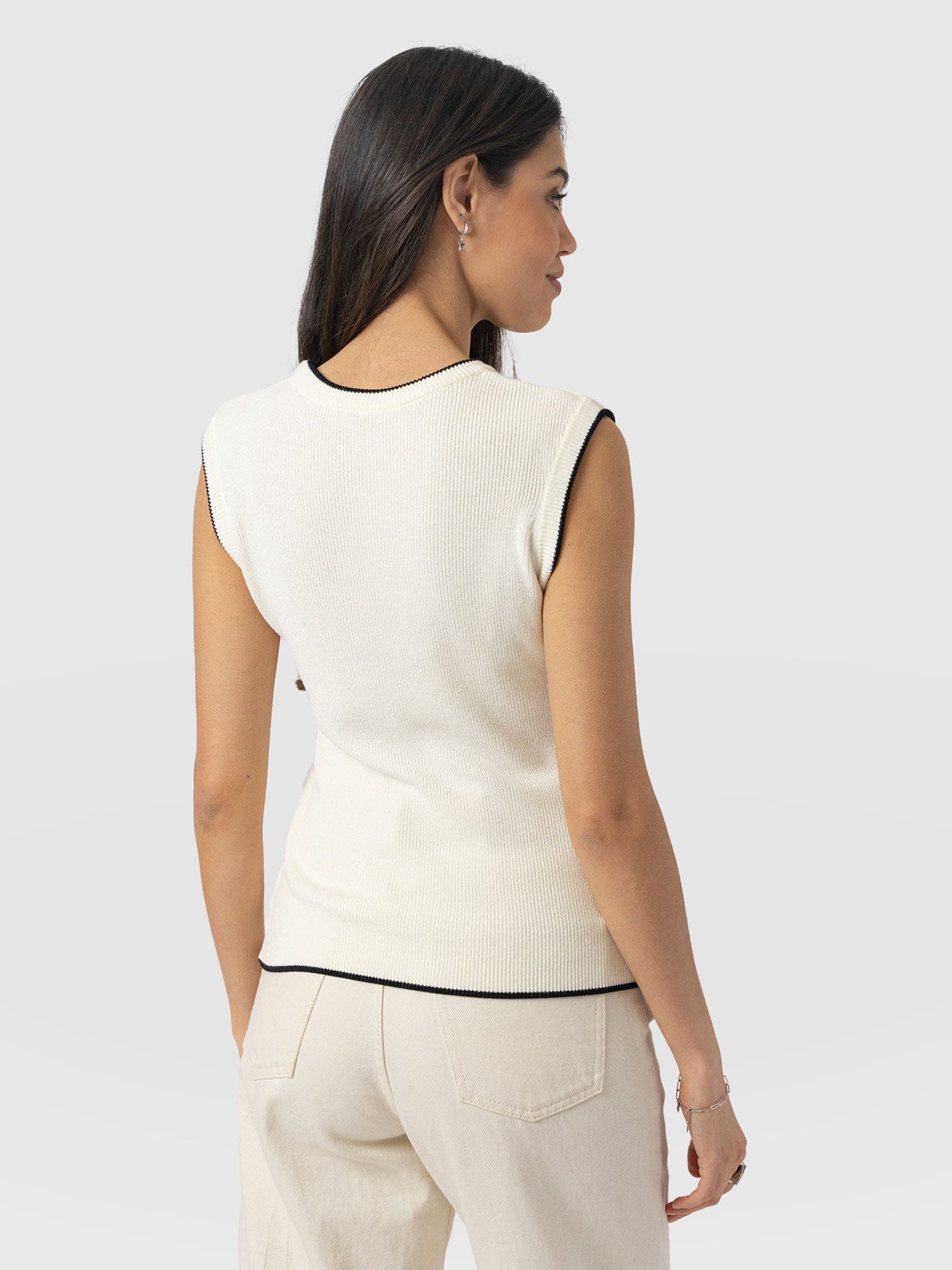 Honeycomb Sleeveless Rib Knit - Cream - Women's Knitwears | Saint + Sofia® UK