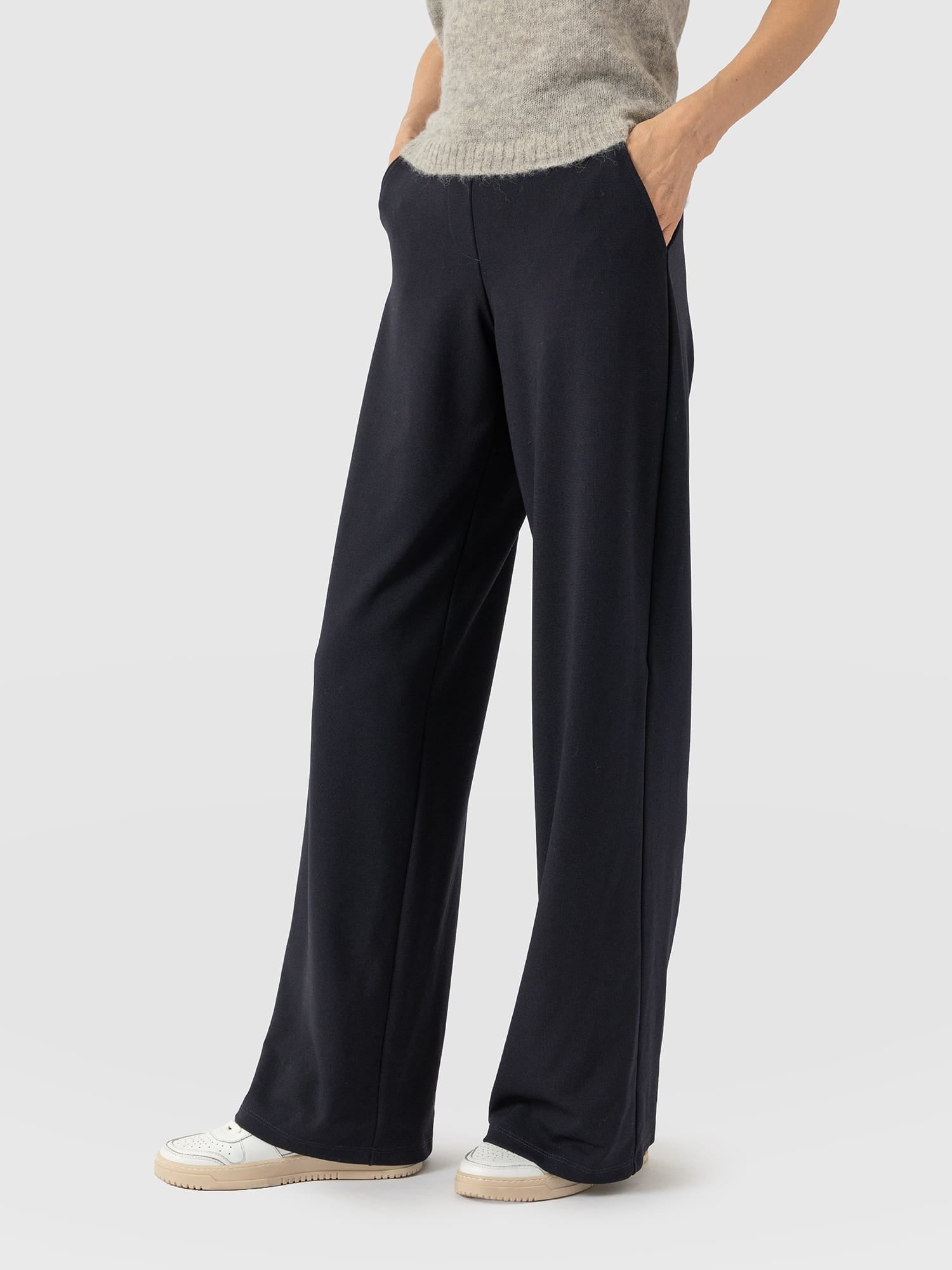 Hoxton Straight Leg Pant - Navy