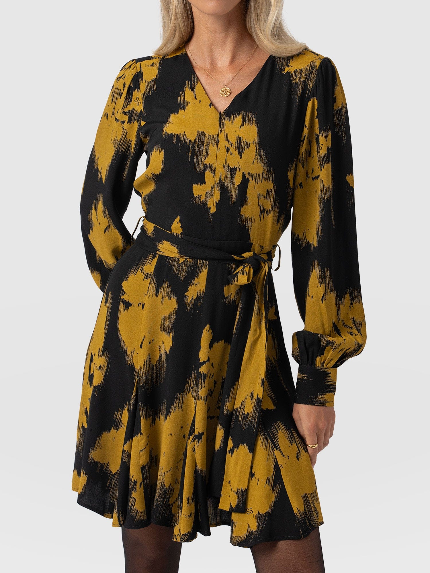Joselyn Mini Dress Yellow Fade Floral - Women's Dresses | Saint + Sofia® UK