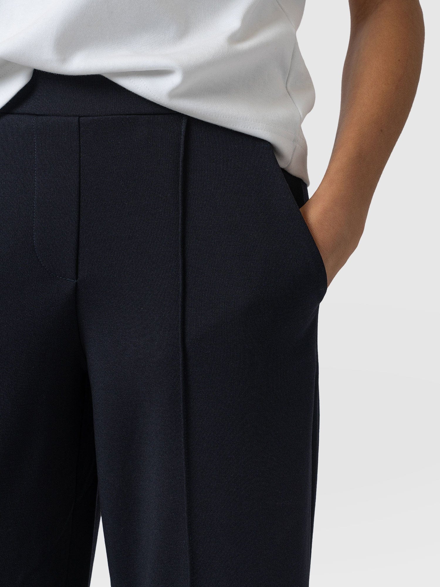 Keller Keller Crop Pant Navy - Women's Culottes | Saint + Sofia® UK