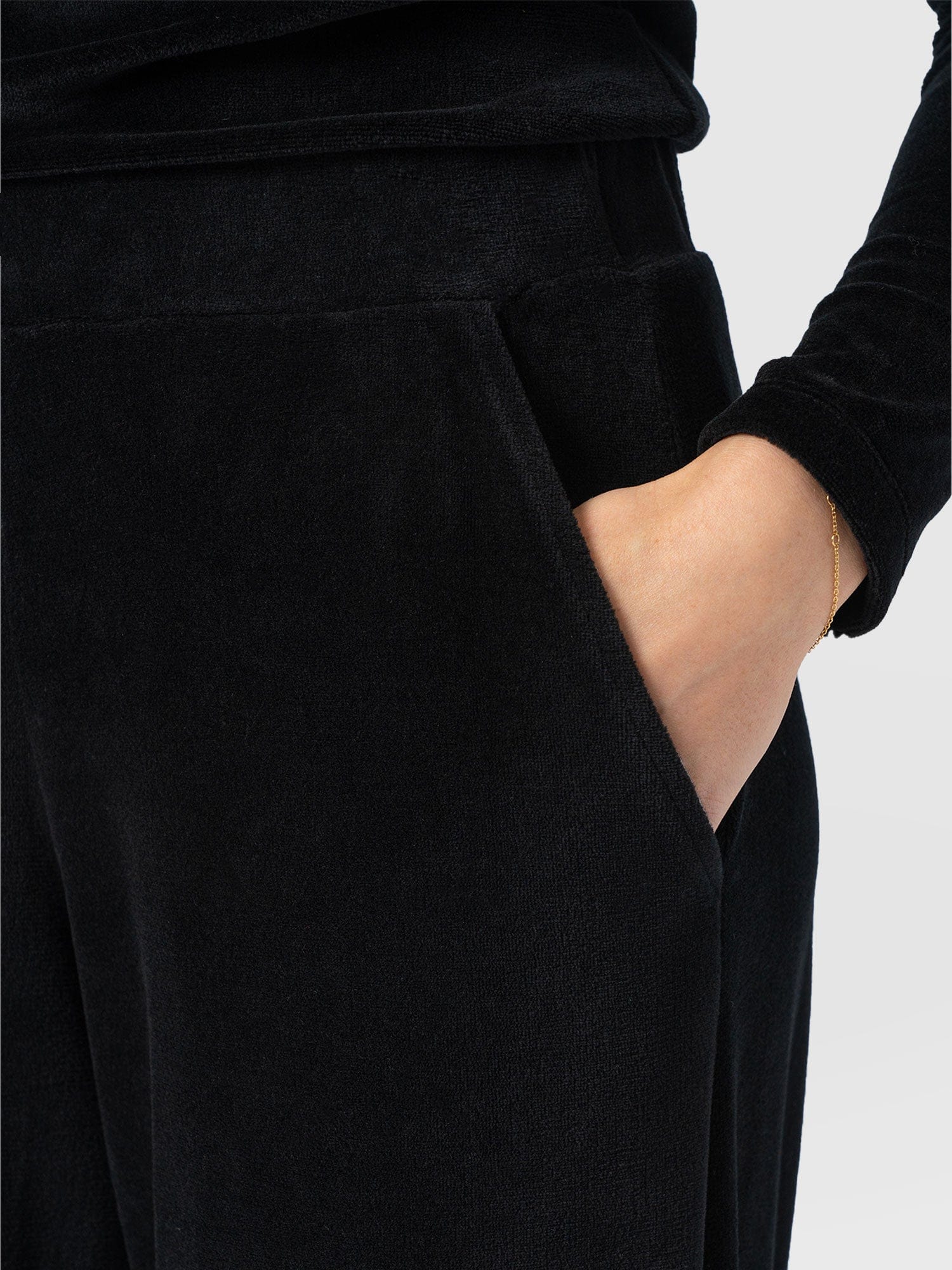 Keller Wide Leg Pant - Black Velvet - Women's Trousers | Saint + Sofia® UK