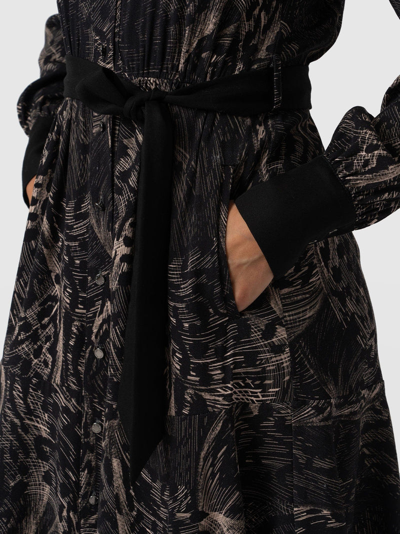 Lori Fit & Flare Dress Spot Feather - Women's Dresses | Saint + Sofia® UK