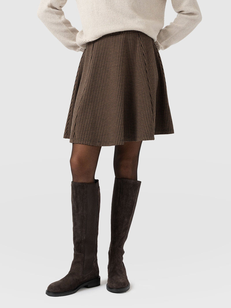 Macie Mini Skirt - Brown Mini Houndstooth - Women's Shorts | Saint + Sofia® UK