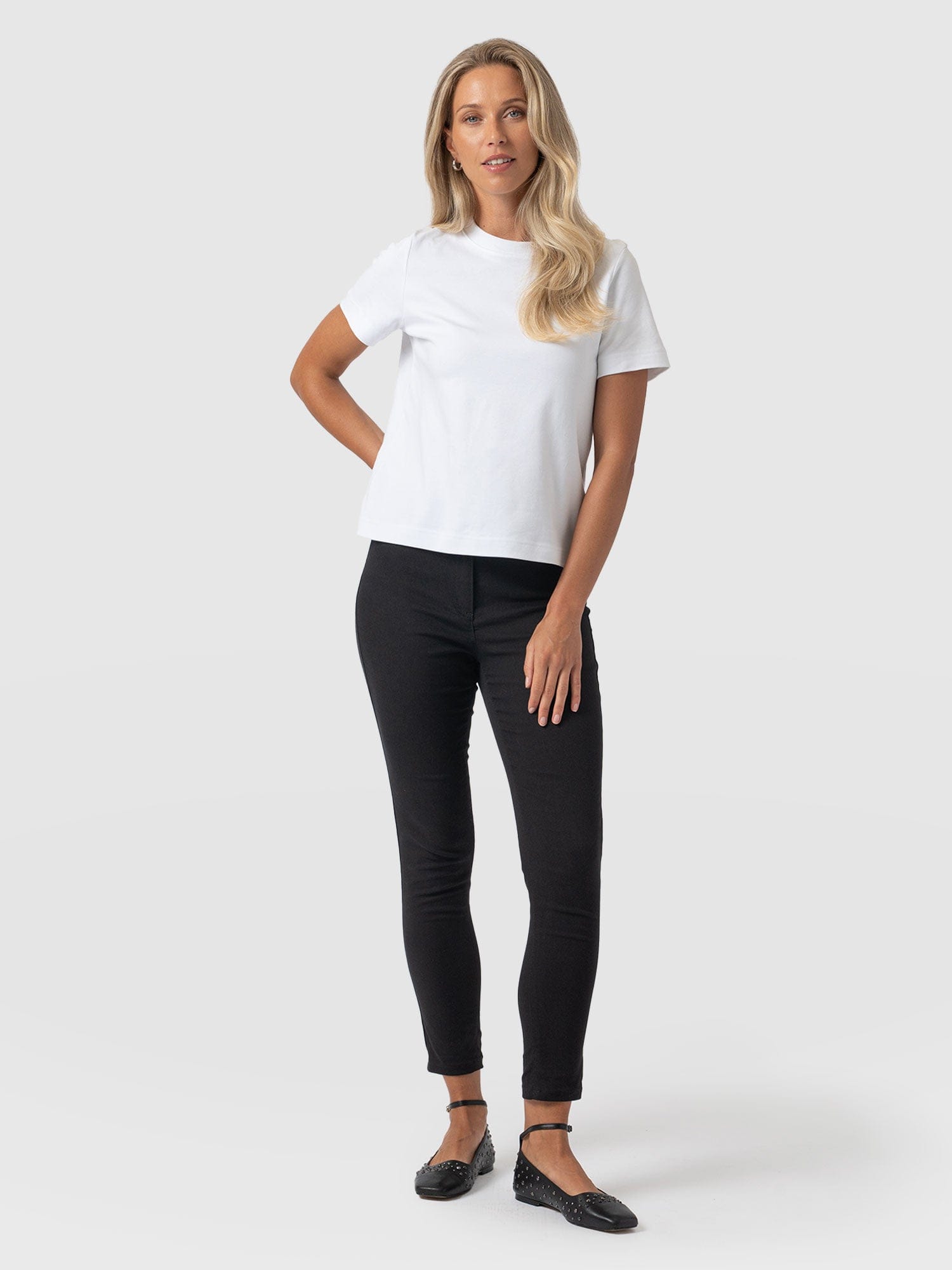 Maeva Skinny Pant Black - Women's Trousers | Saint + Sofia® UK
