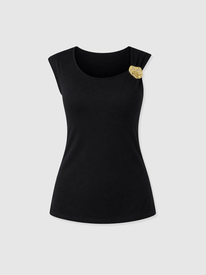 Mia Asymmetric Tee - Black - Women's T-shirts | Saint + Sofia® UK