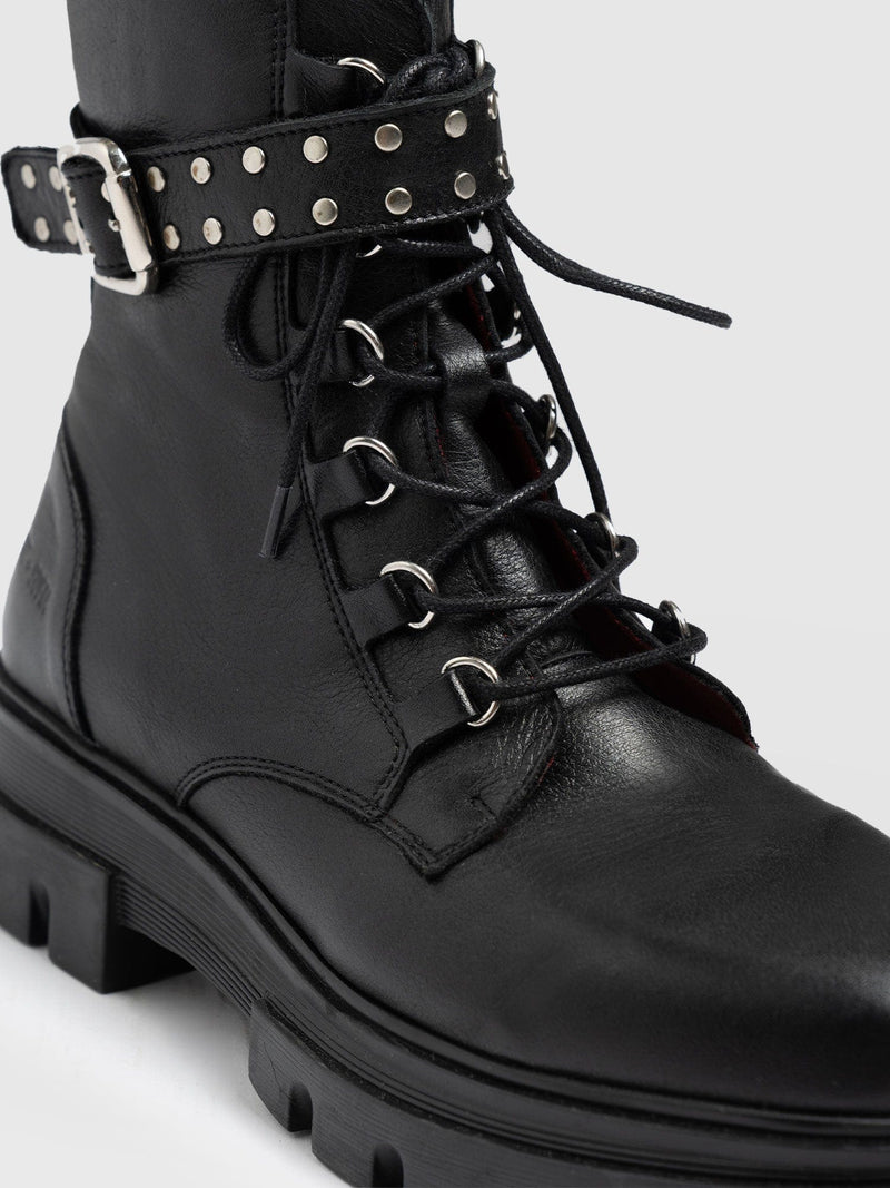 Southbank Studded Boot Black - Women's Leather Boots | Saint + Sofia® UK