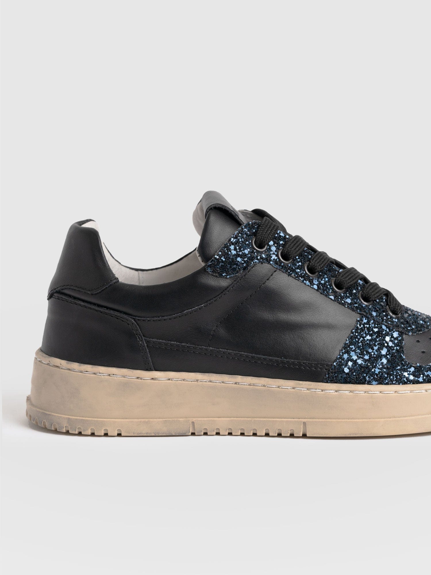 Onyx Trainer - Black/Navy - Women's Shoes | Saint + Sofia? UK