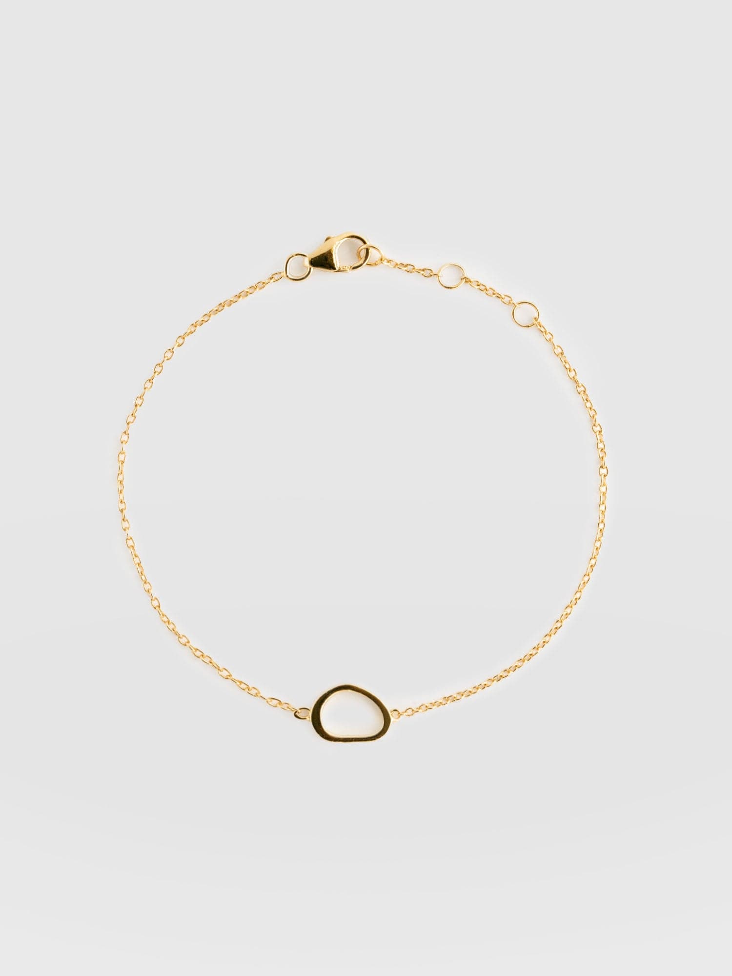 Organic Open Oval Bracelet Gold - Women's Jewellery | Saint + Sofia® UK