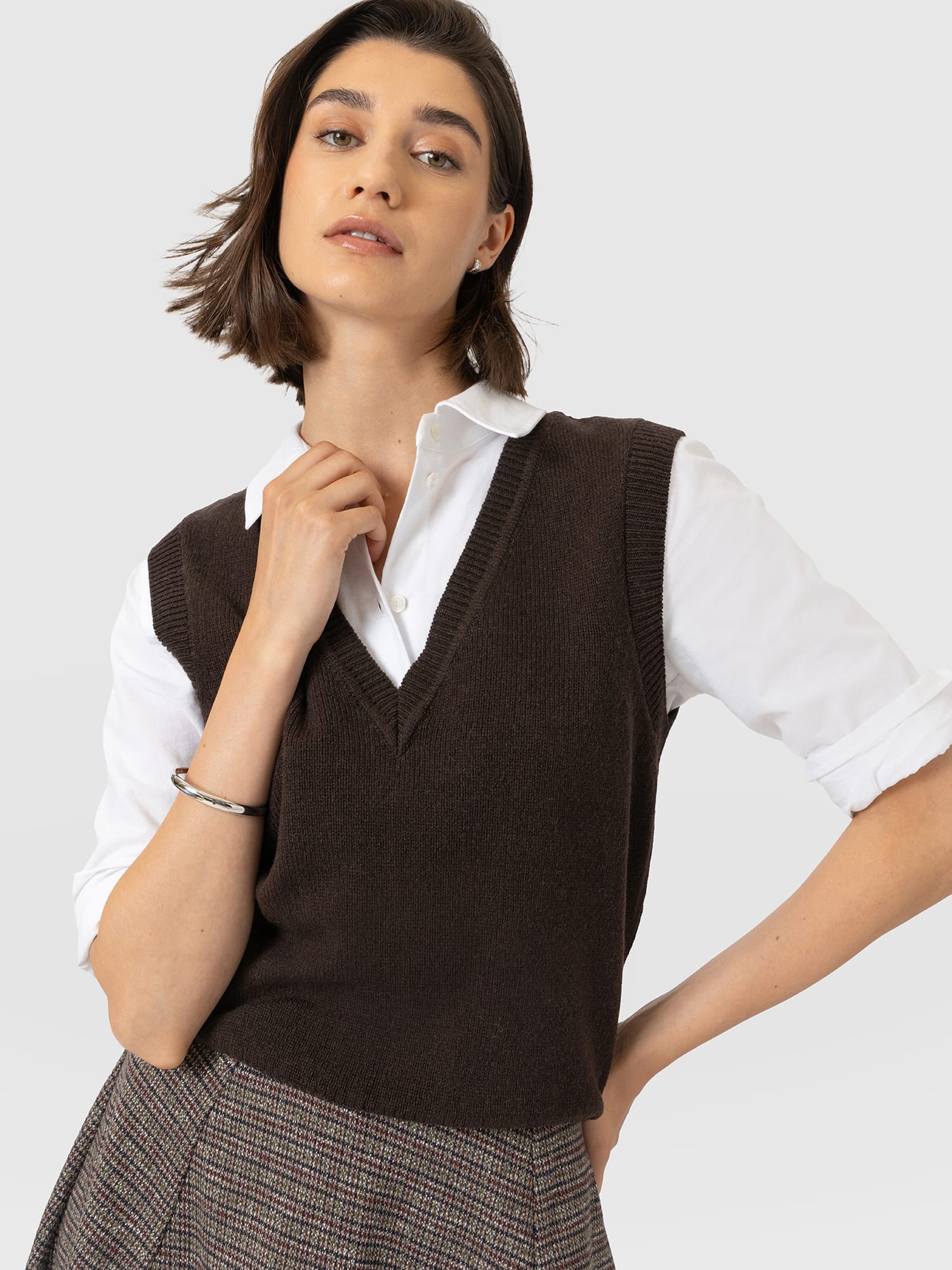 Oxford Cashmere V Neck Sleeveless Knit - Brown