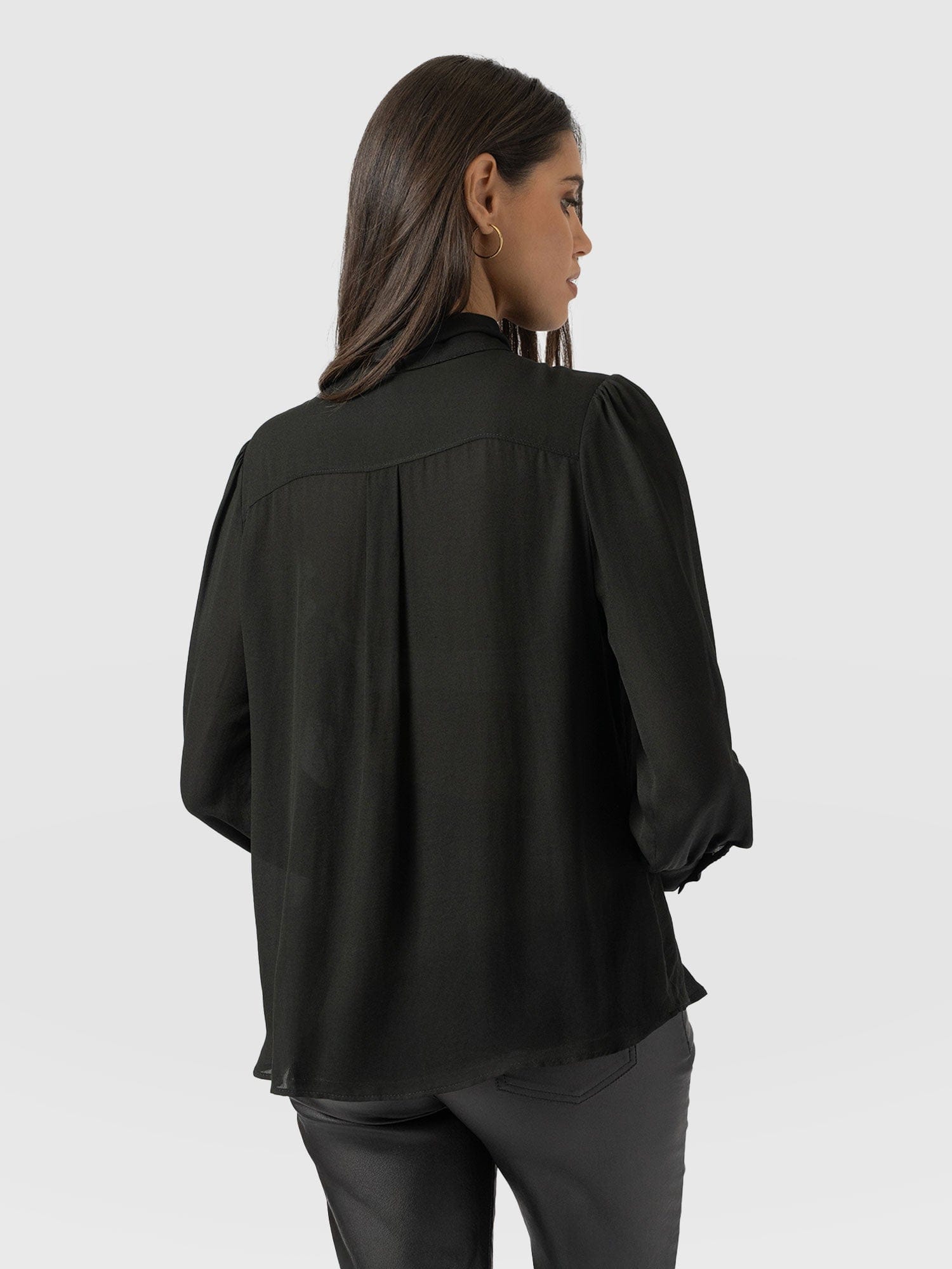 Paxton Pussybow Blouse Black - Women's Blouses | Saint + Sofia® UK