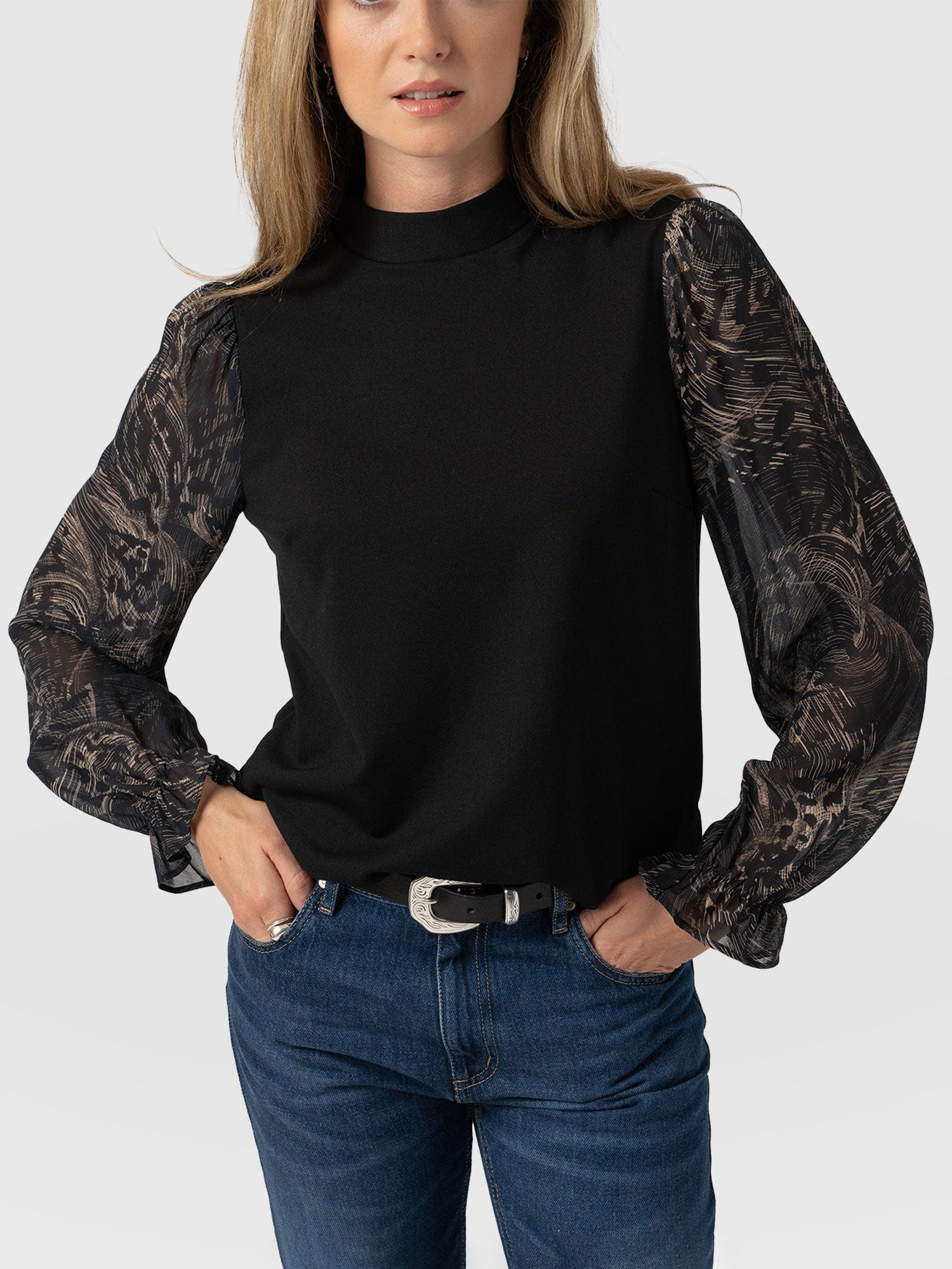 Penny Puff Sleeve Long Sleeve Spot Feather - Women's T-Shirts | Saint + Sofia® UK